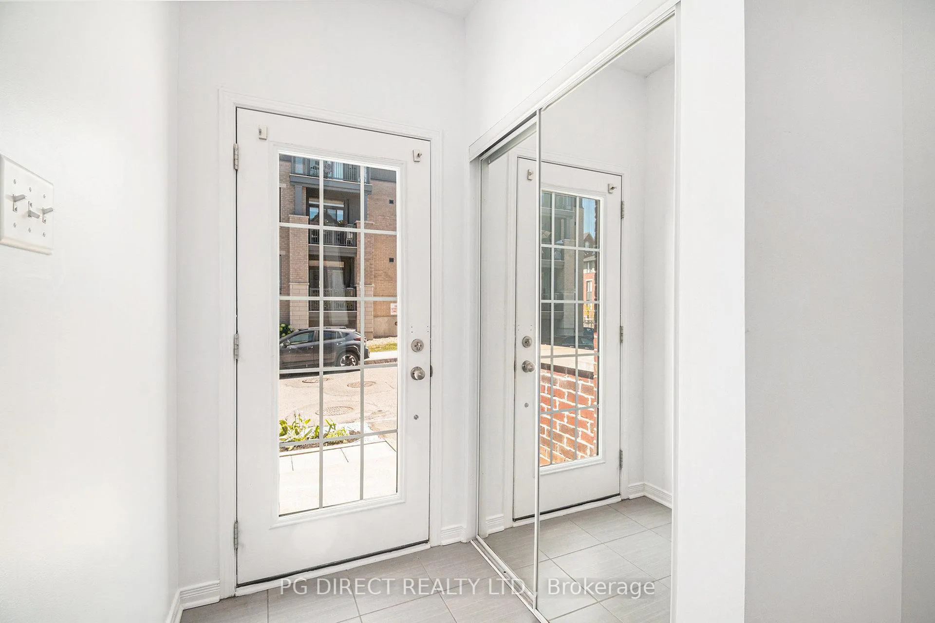 Photo 10 of 542 Recolte Private, Ottawa, Bilberry Creek/Queenswood Heights — HOMEH