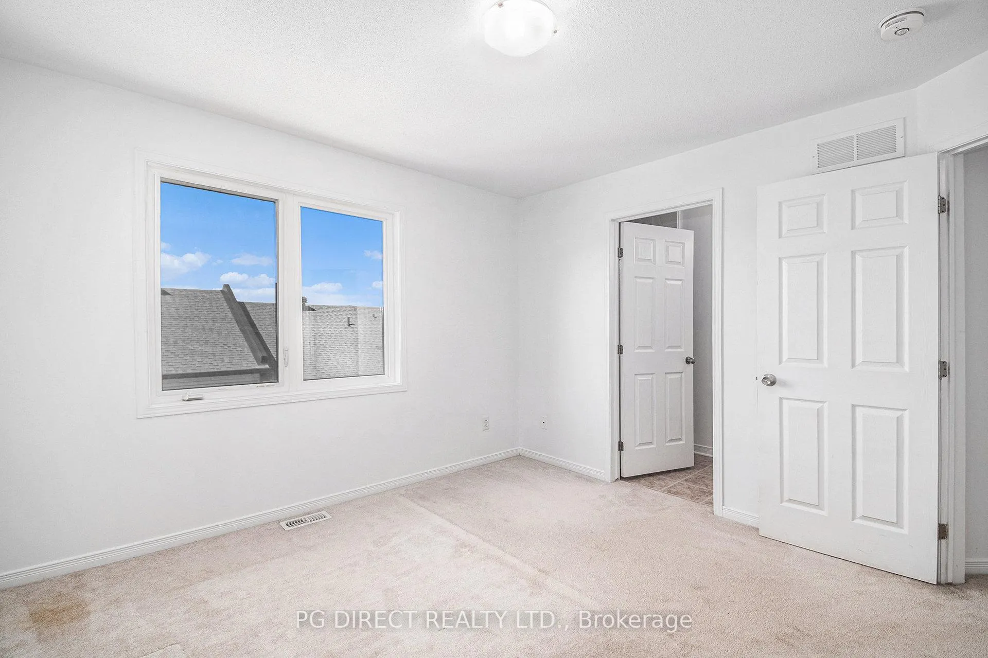 Photo 12 of 542 Recolte Private, Ottawa, Bilberry Creek/Queenswood Heights — HOMEH