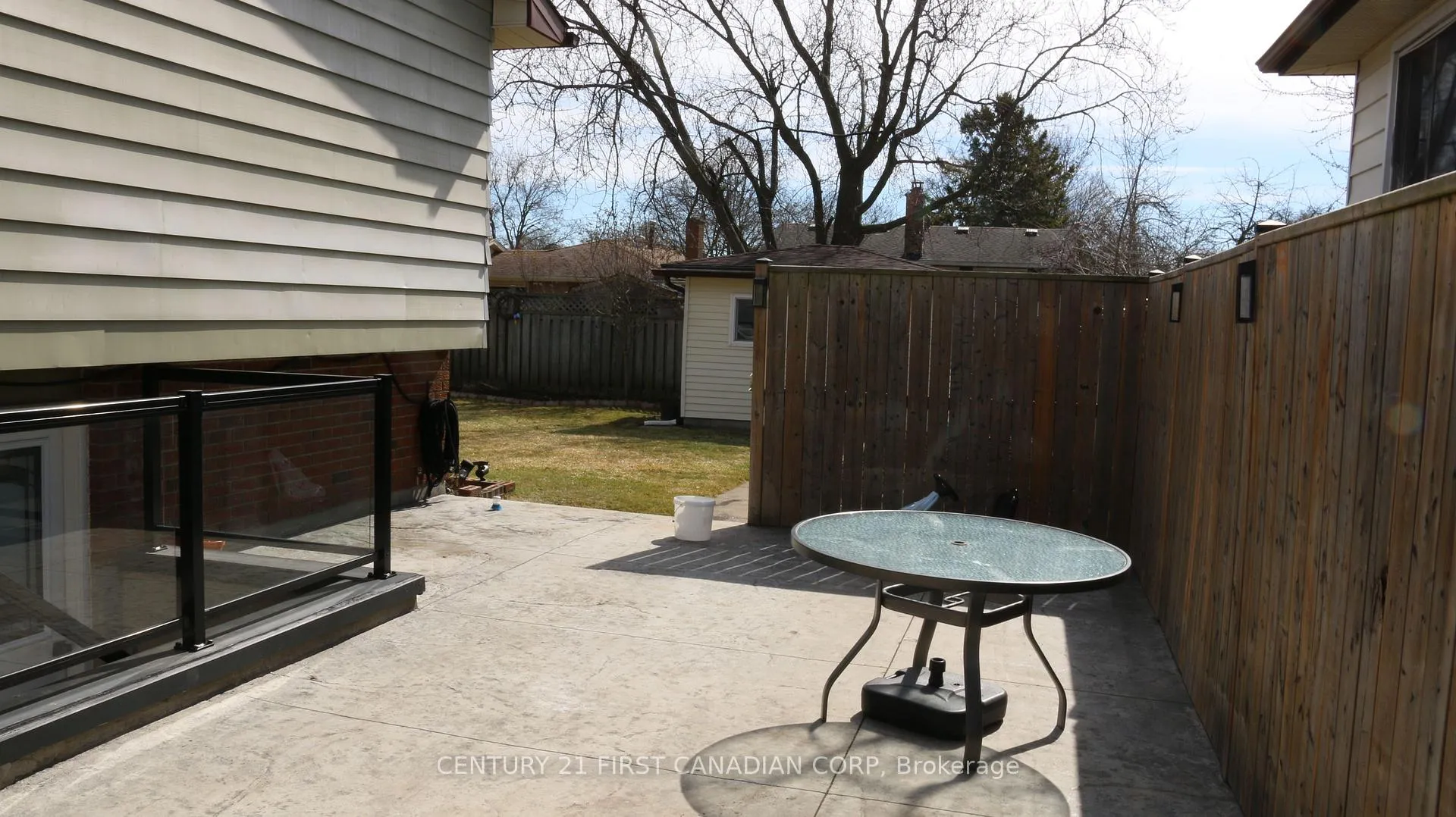 Photo 36 of 118 Rosamond Crescent, London, South X — HOMEH