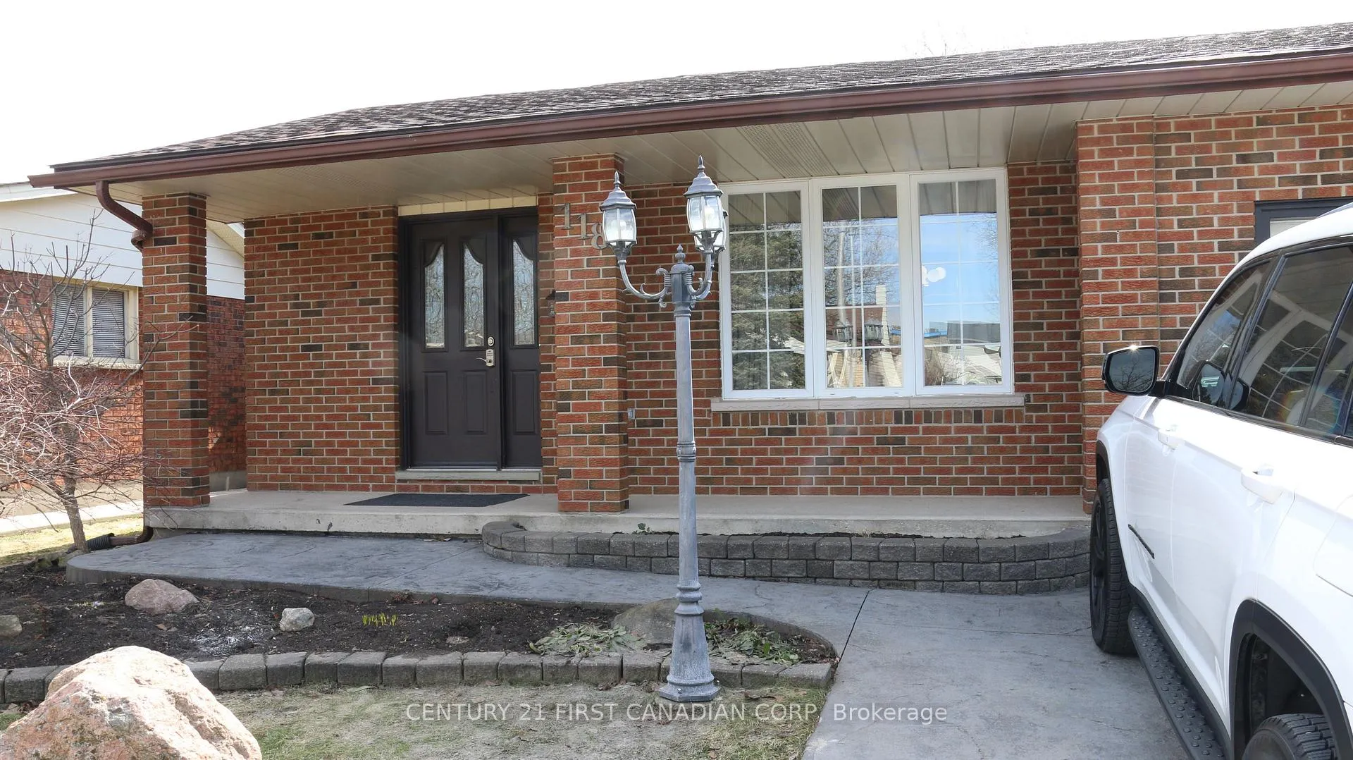 Photo 37 of 118 Rosamond Crescent, London, South X — HOMEH