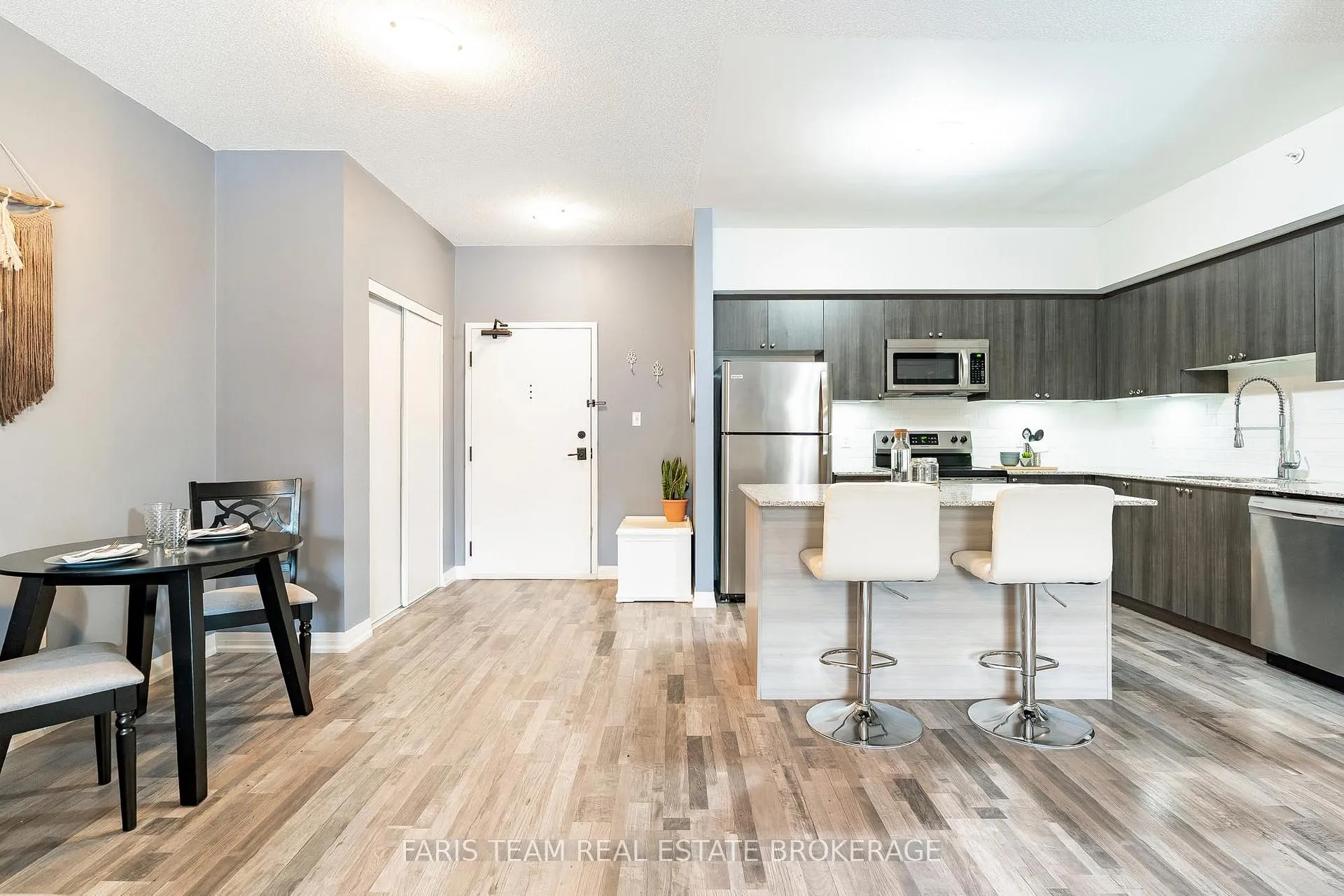 Photo 7 of Unit 305, 161 Wellington Street E, New Tecumseth, Alliston — HOMEH