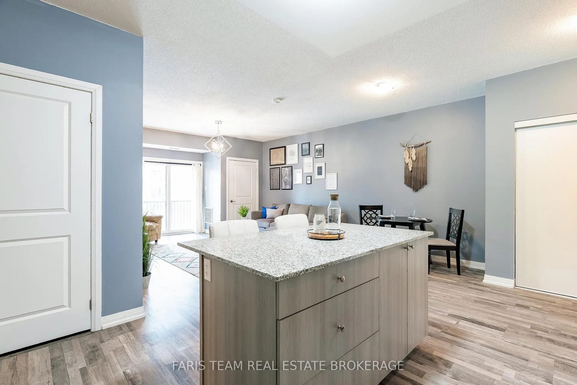Photo 13 of Unit 305, 161 Wellington Street E, New Tecumseth, Alliston — HOMEH