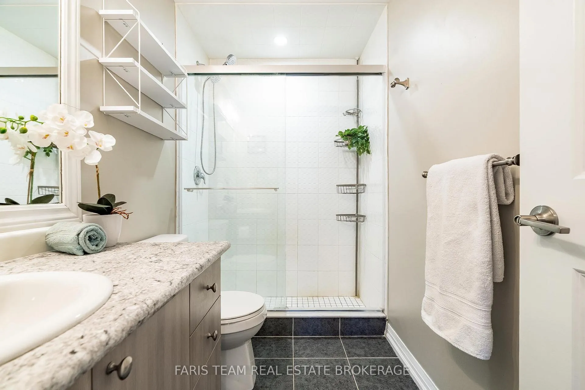 Photo 26 of Unit 305, 161 Wellington Street E, New Tecumseth, Alliston — HOMEH