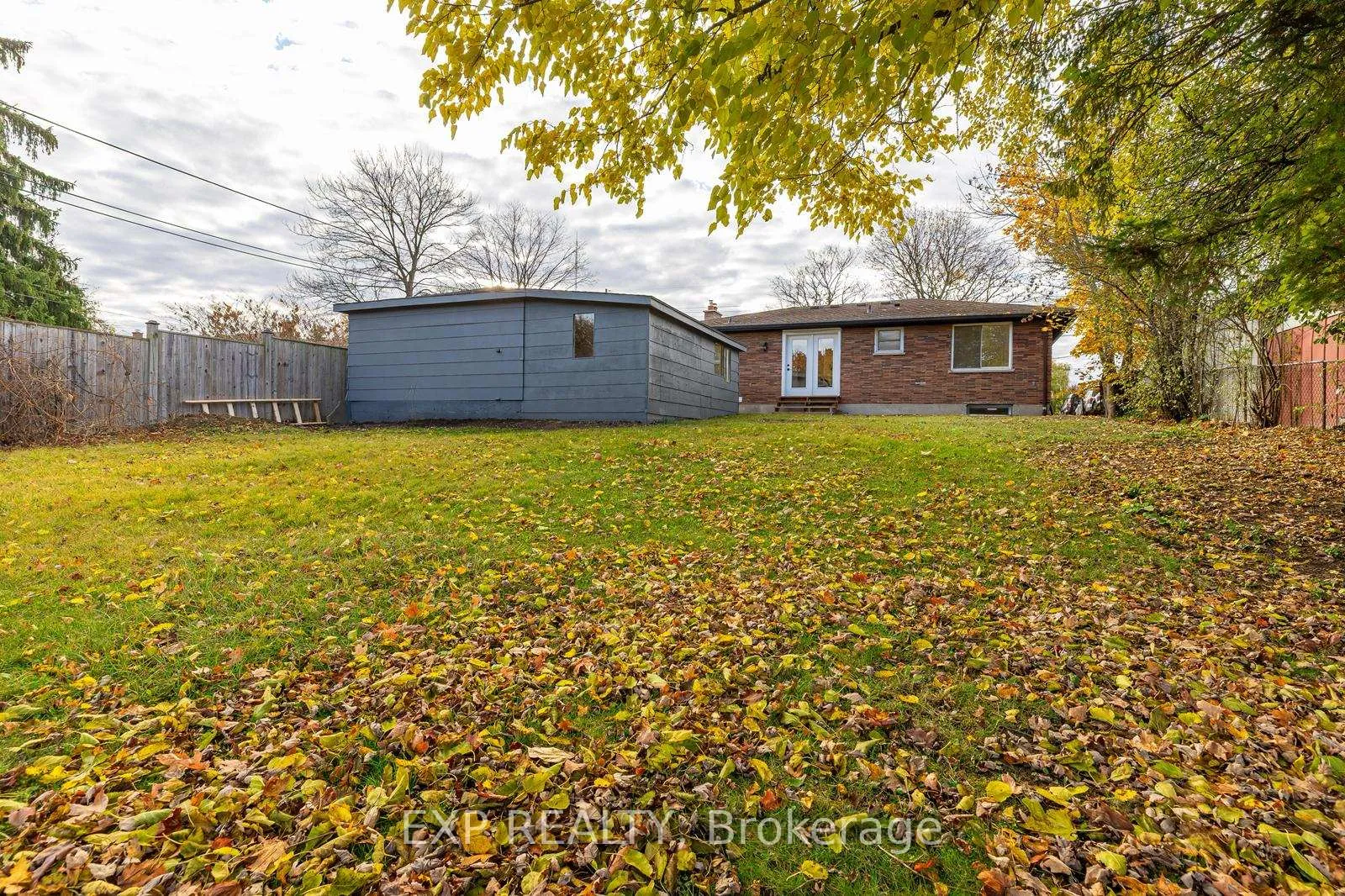 Photo 26 of 239 Commissioners Road W, London, South D — HOMEH