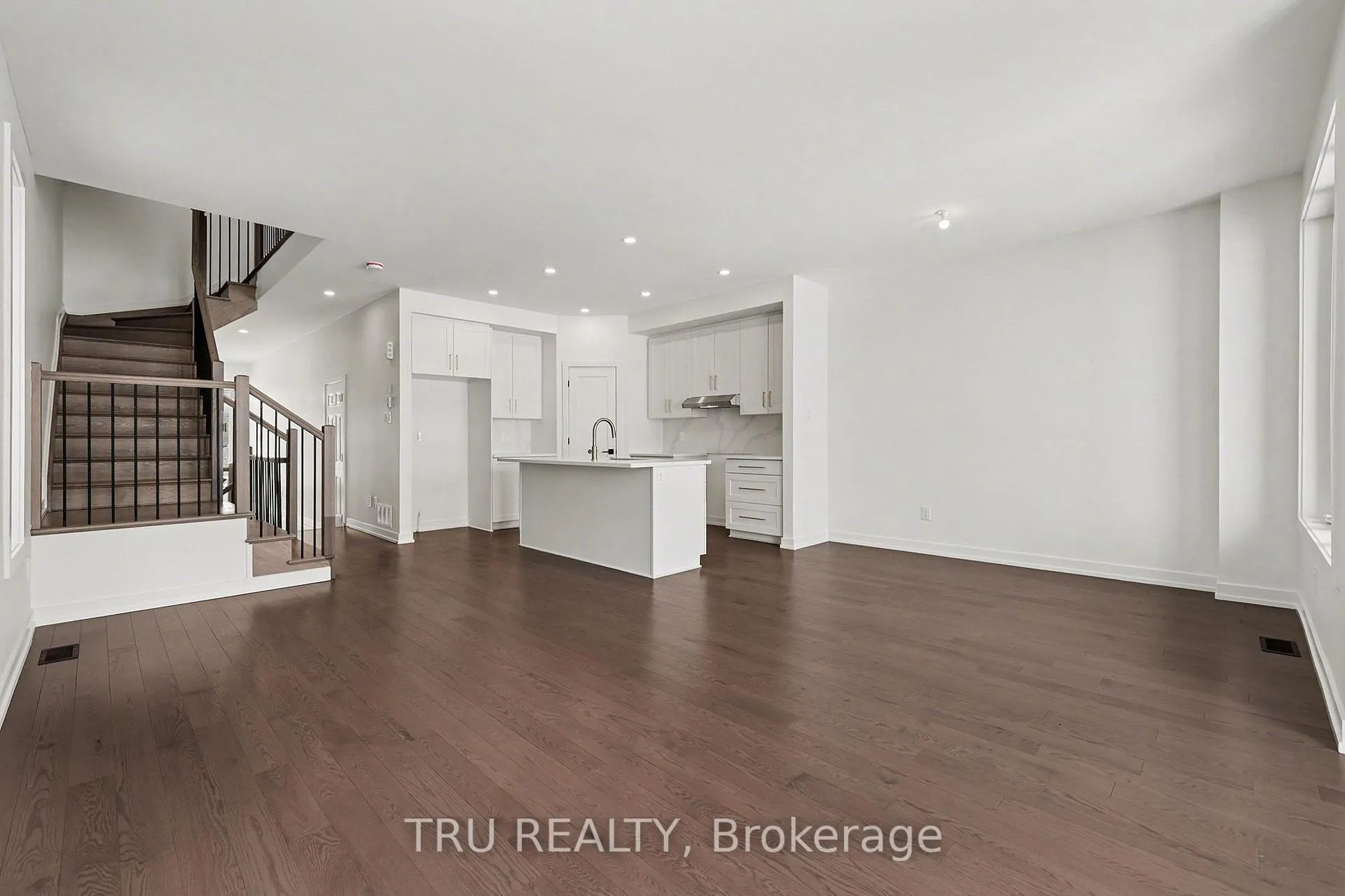 Photo 8 of 1154 Cope Drive, Ottawa, Stittsville (South) — HOMEH