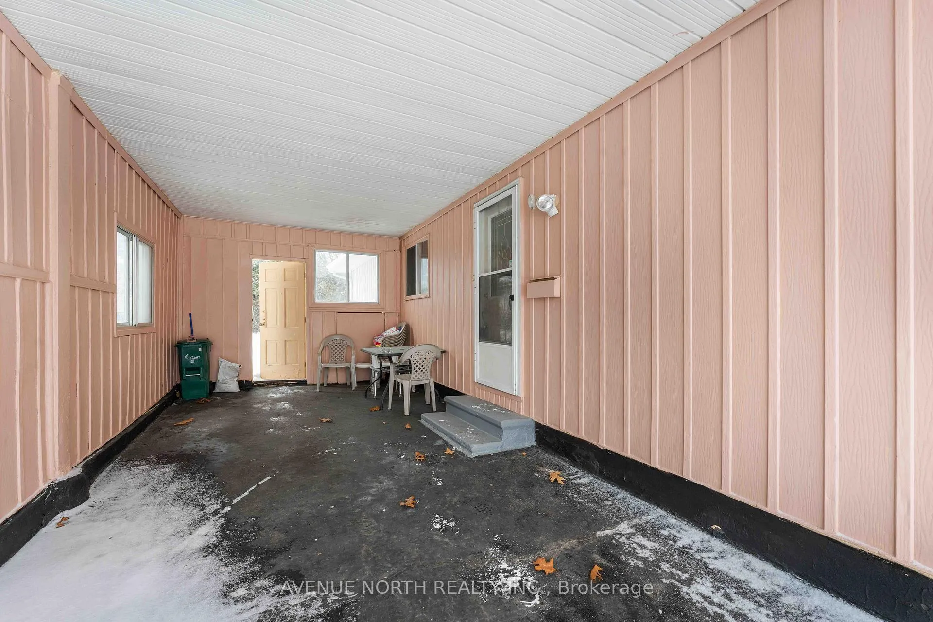 Photo 4 of 2178 Erinbrook Crescent, Ottawa, Sheffield Glen/Industrial Park — HOMEH
