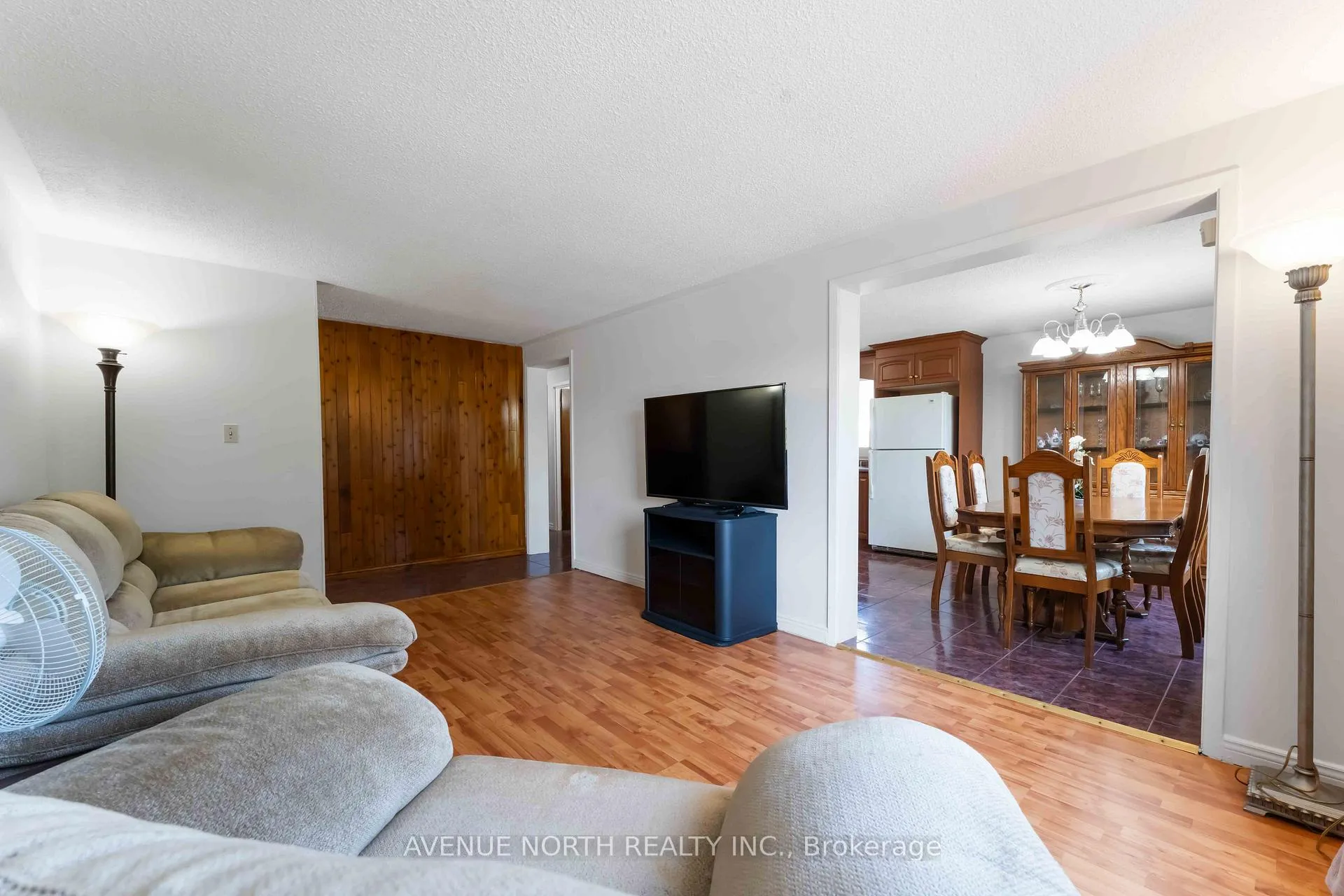 Photo 8 of 2178 Erinbrook Crescent, Ottawa, Sheffield Glen/Industrial Park — HOMEH
