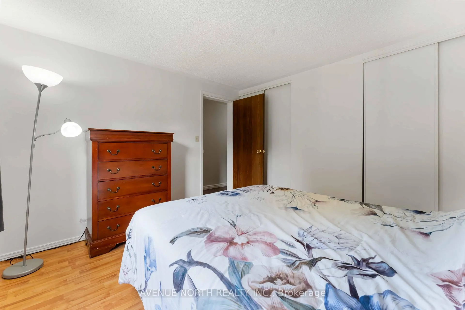 Photo 14 of 2178 Erinbrook Crescent, Ottawa, Sheffield Glen/Industrial Park — HOMEH