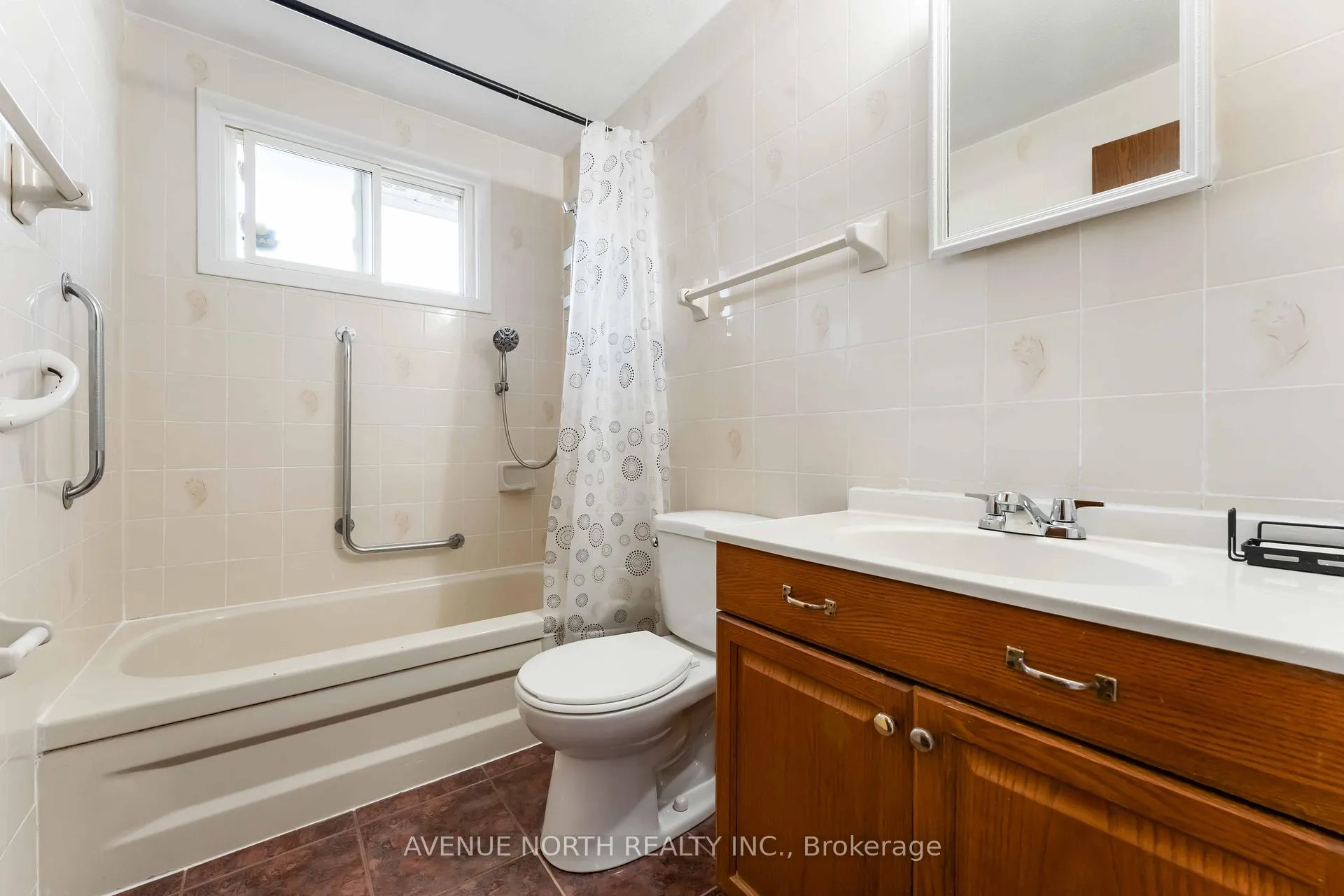 Photo 16 of 2178 Erinbrook Crescent, Ottawa, Sheffield Glen/Industrial Park — HOMEH