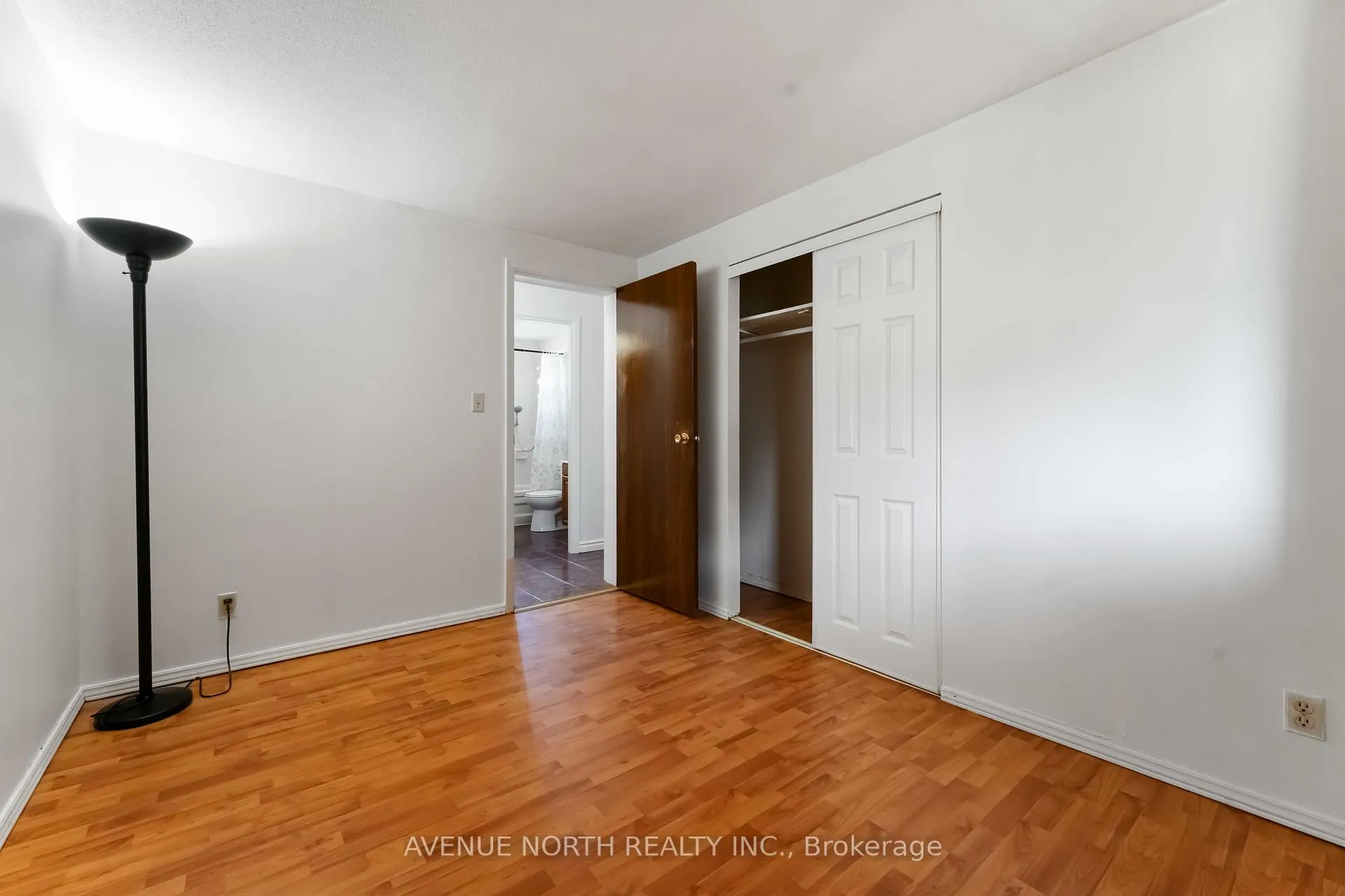 Photo 18 of 2178 Erinbrook Crescent, Ottawa, Sheffield Glen/Industrial Park — HOMEH