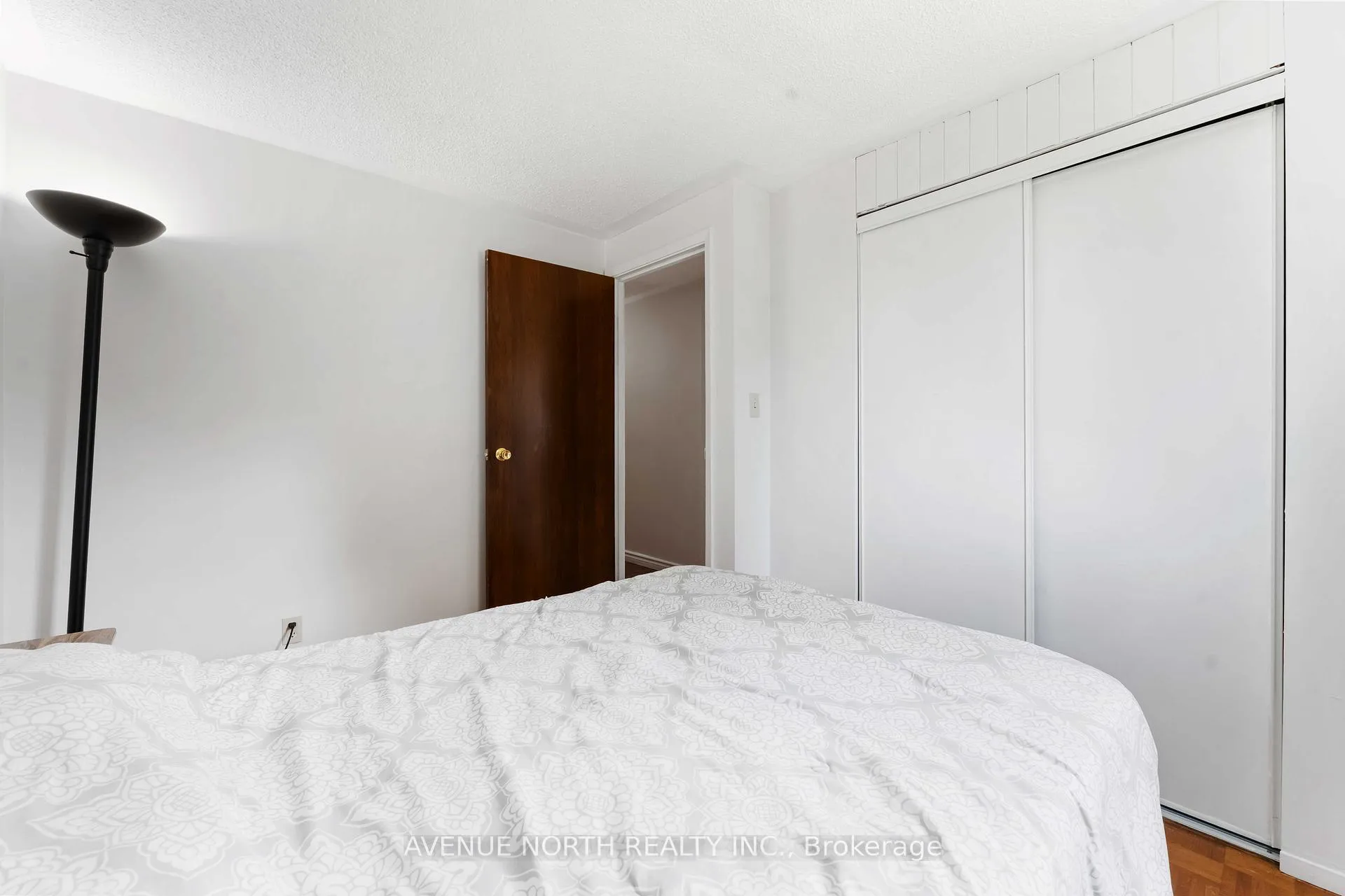 Photo 20 of 2178 Erinbrook Crescent, Ottawa, Sheffield Glen/Industrial Park — HOMEH