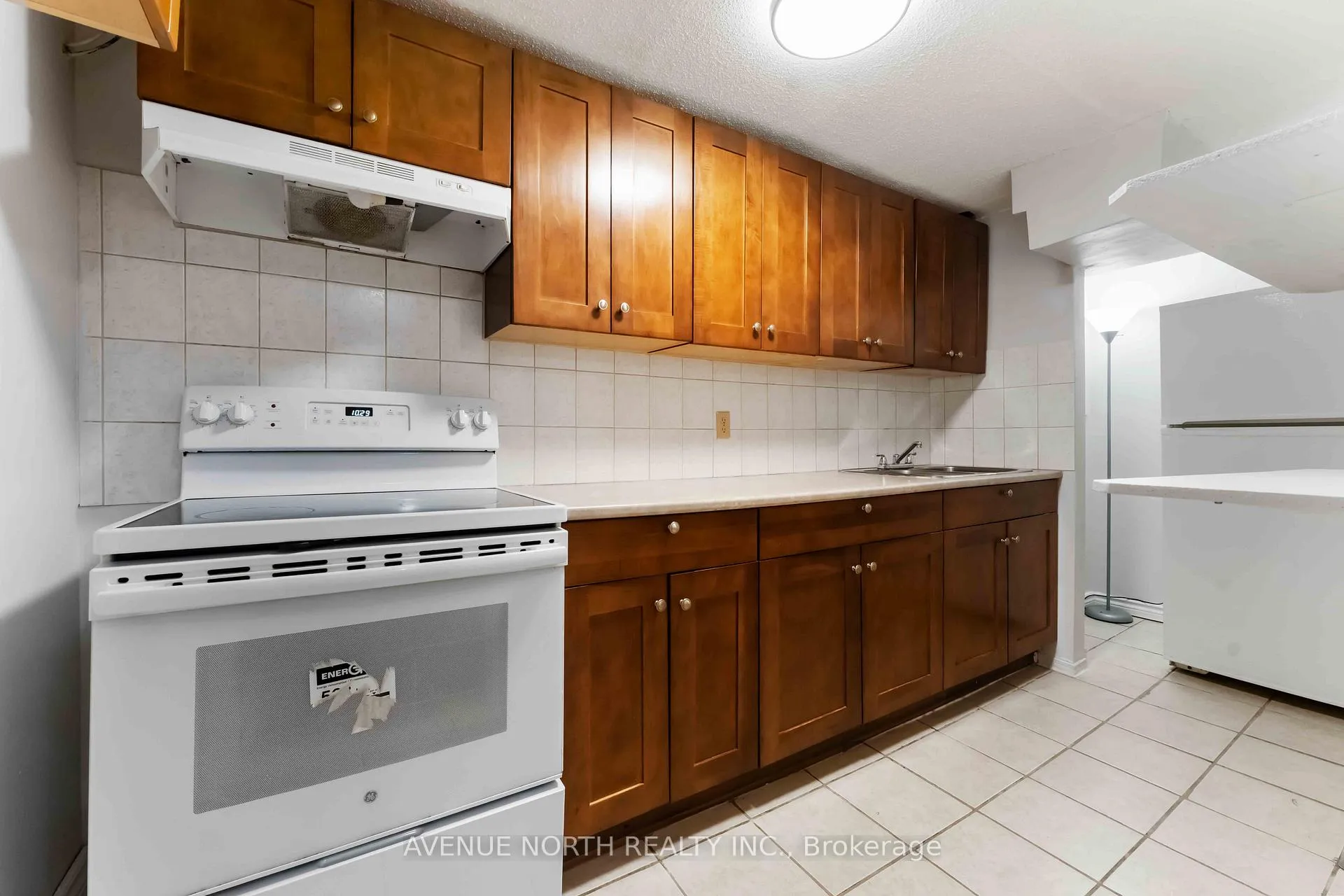 Photo 24 of 2178 Erinbrook Crescent, Ottawa, Sheffield Glen/Industrial Park — HOMEH