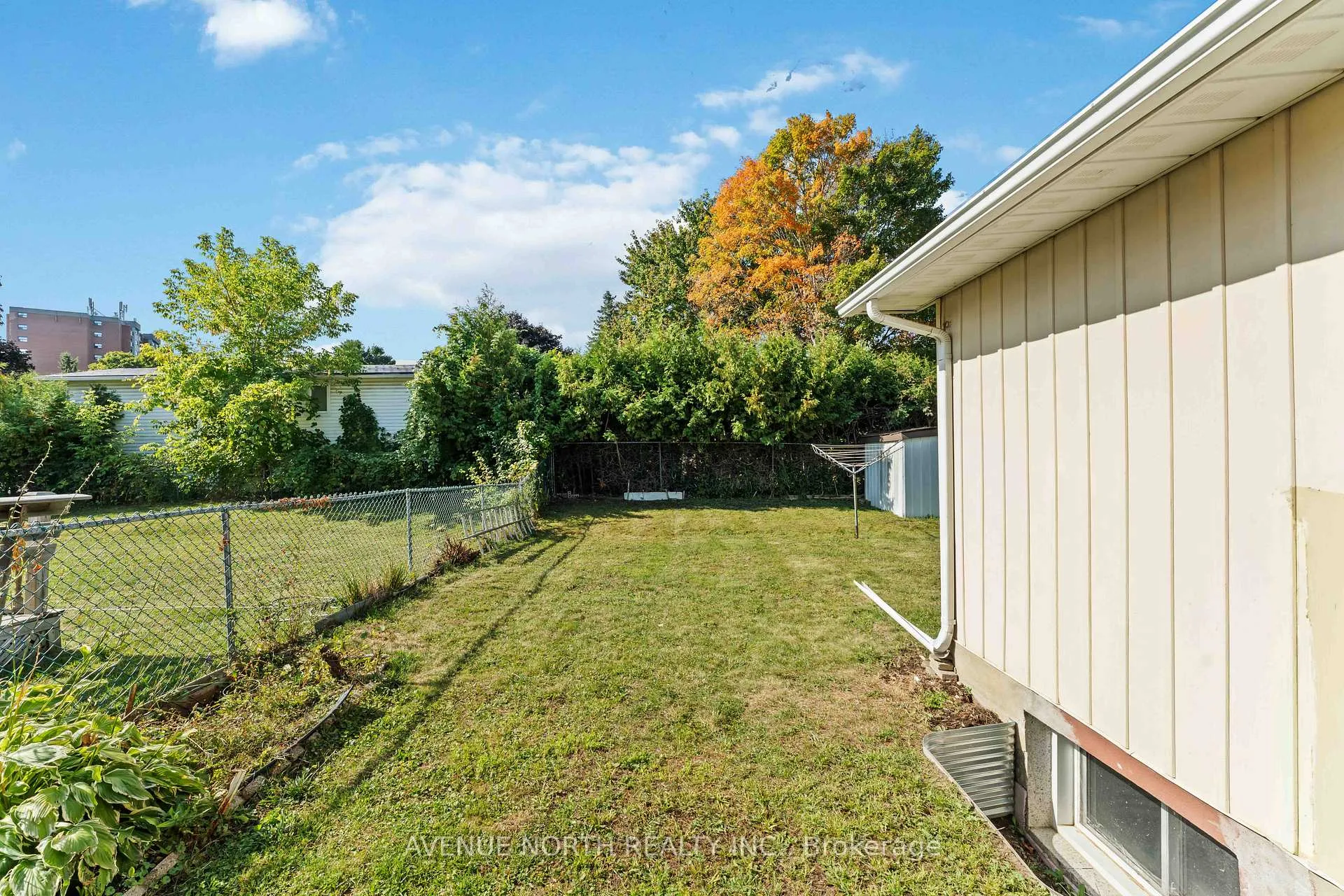 Photo 32 of 2178 Erinbrook Crescent, Ottawa, Sheffield Glen/Industrial Park — HOMEH