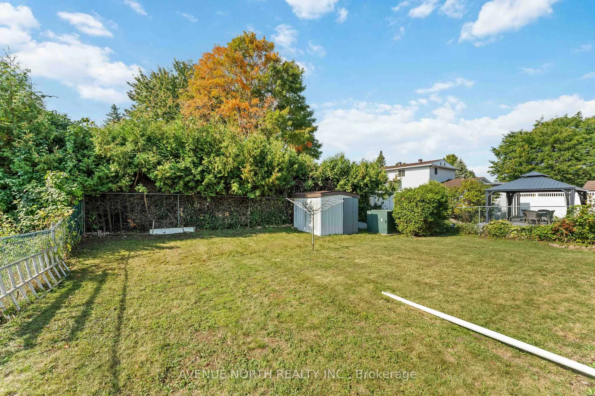 Photo 33 of 2178 Erinbrook Crescent, Ottawa, Sheffield Glen/Industrial Park — HOMEH