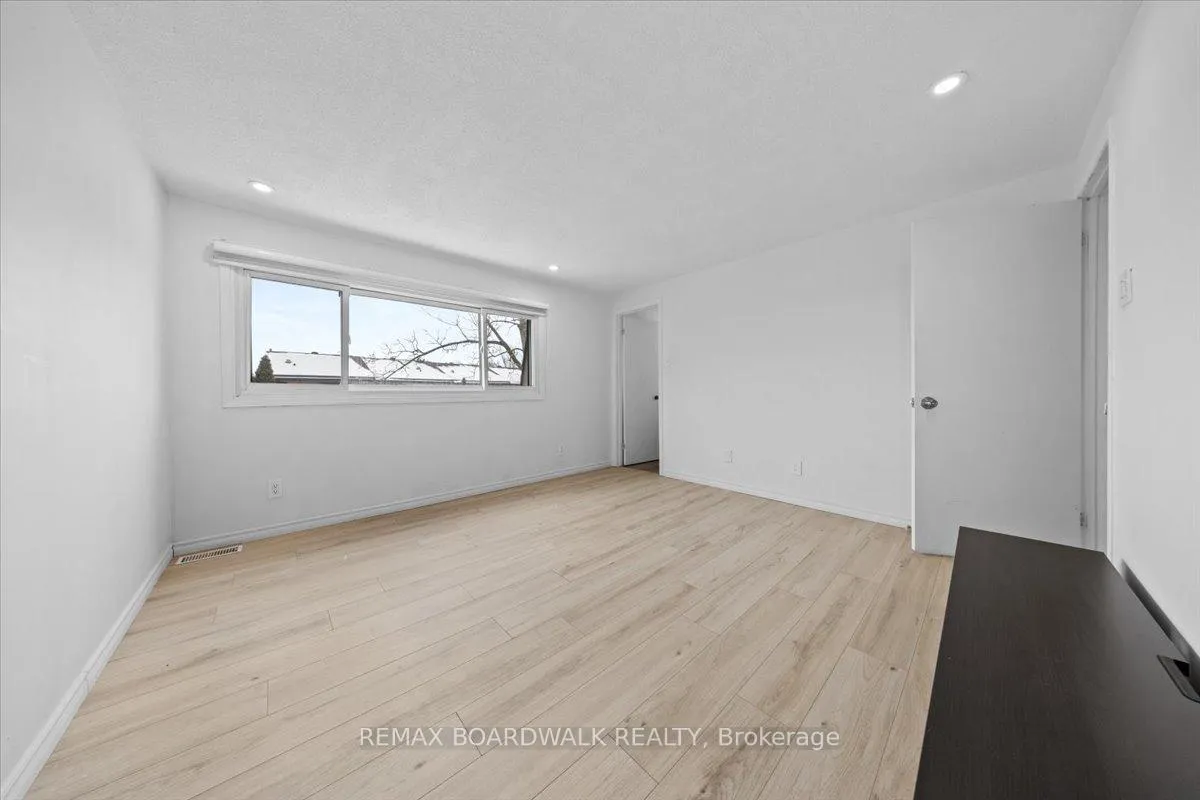Photo 9 of Unit 29, 2 Bertona Street, Ottawa, Manordale — HOMEH