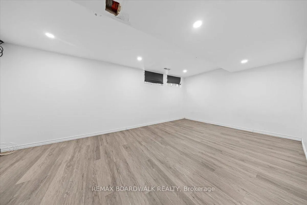 Photo 17 of Unit 29, 2 Bertona Street, Ottawa, Manordale — HOMEH