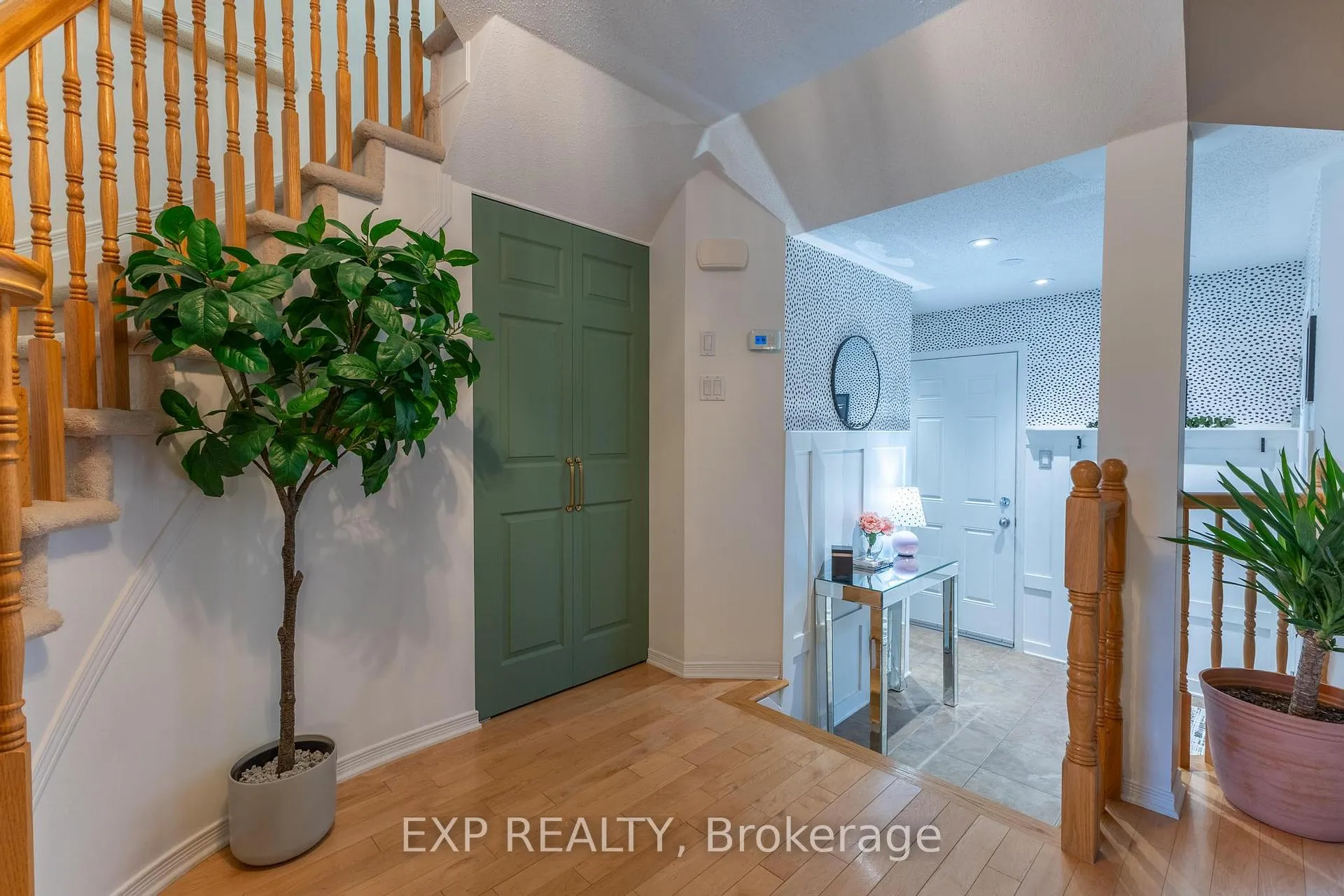 Photo 7 of 2341 Glandriel Crescent, Ottawa, Springridge/East Village — HOMEH