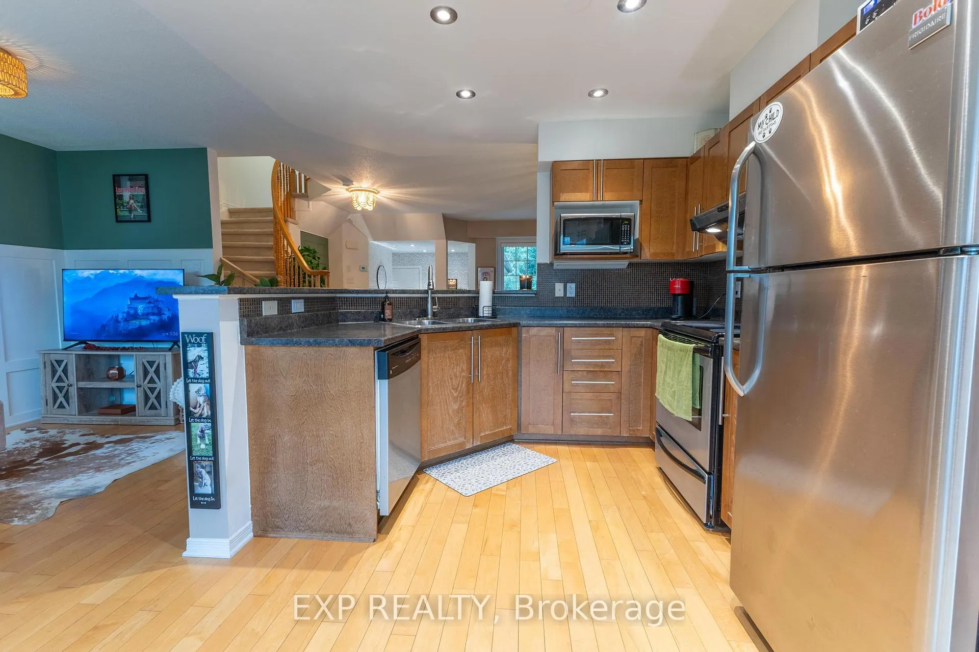 Photo 13 of 2341 Glandriel Crescent, Ottawa, Springridge/East Village — HOMEH