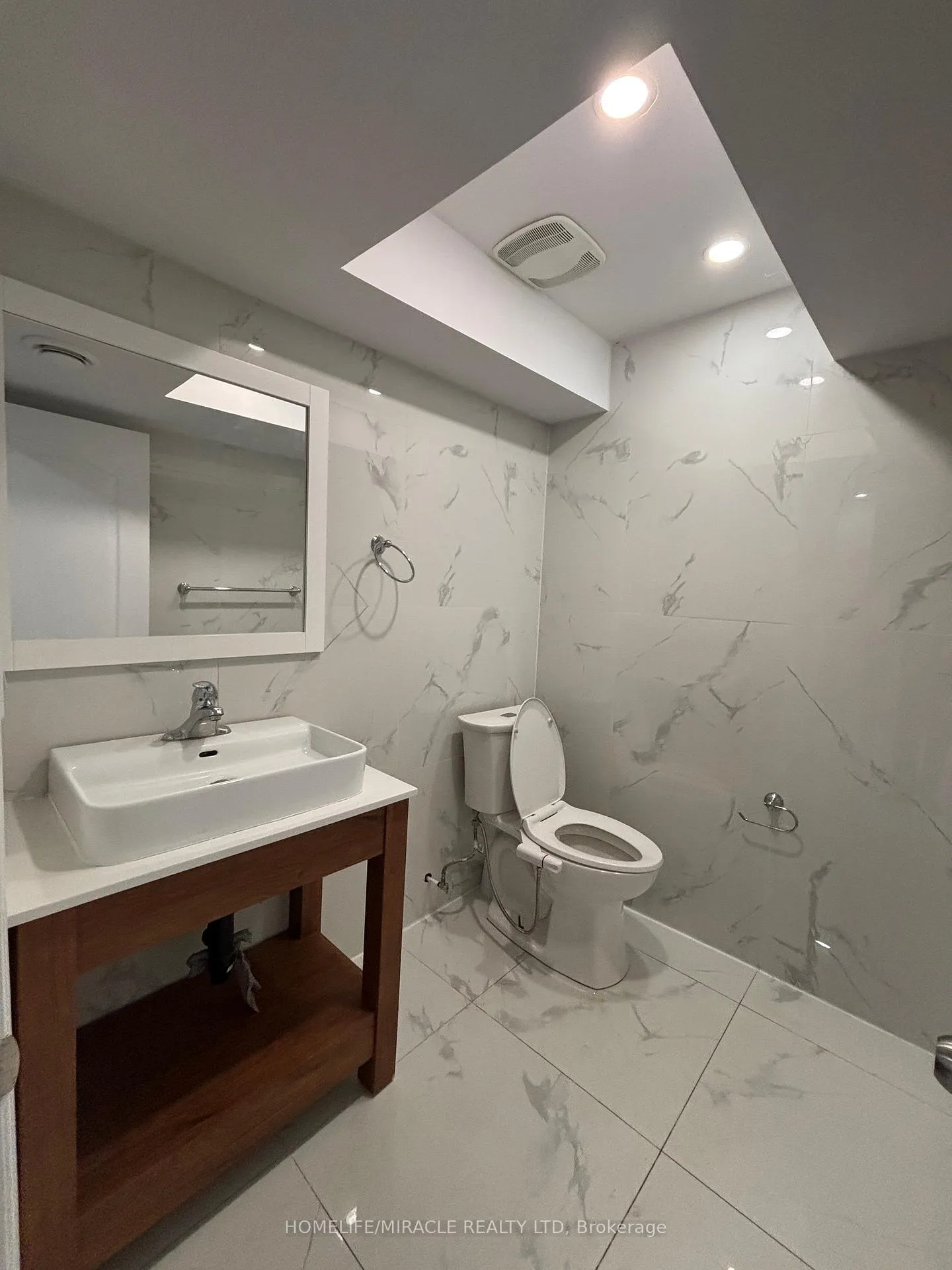 Photo 9 of Unit 2, 219 Mcmurchy Avenue, Brampton, Brampton South — HOMEH