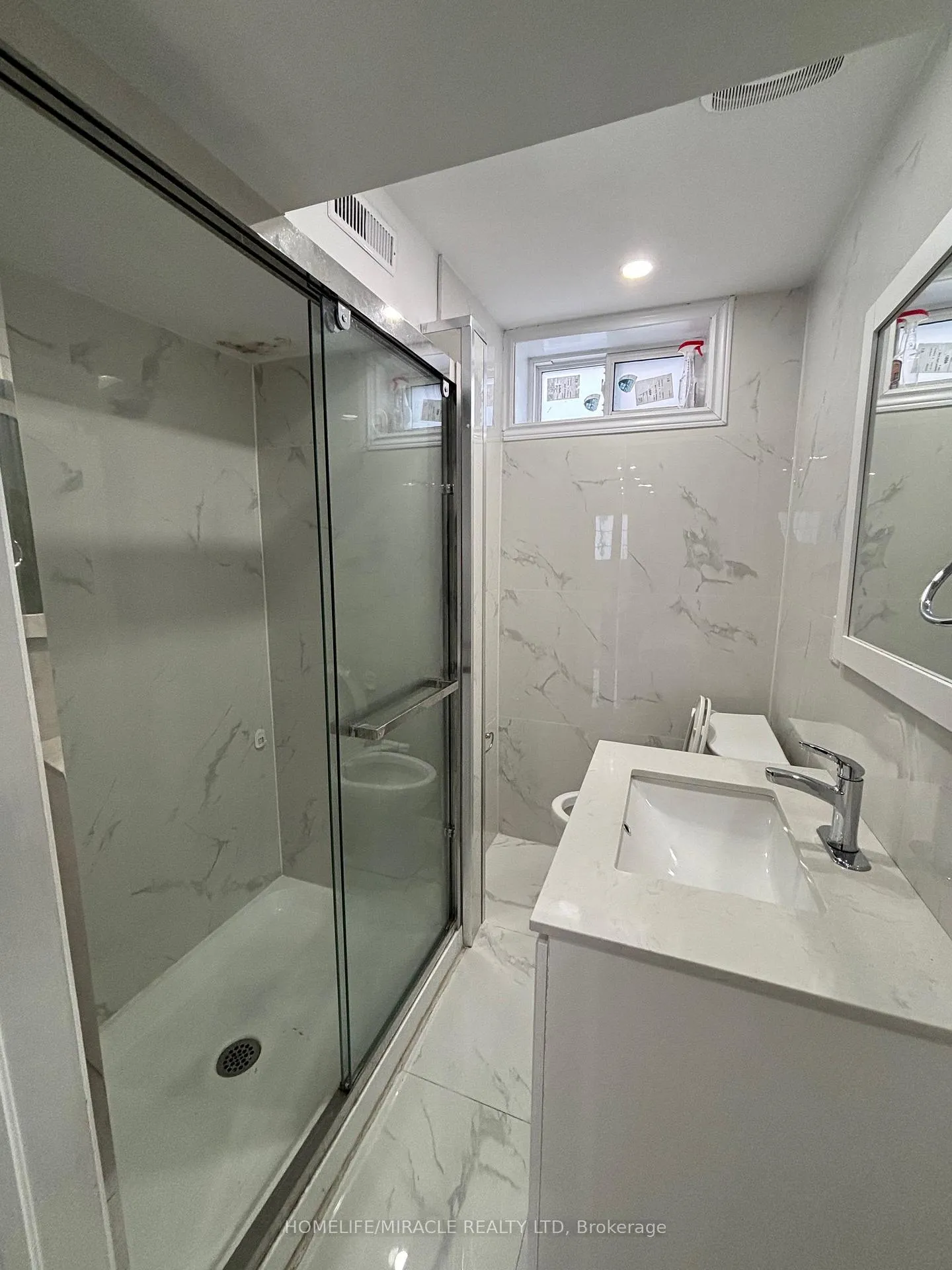 Photo 10 of Unit 2, 219 Mcmurchy Avenue, Brampton, Brampton South — HOMEH