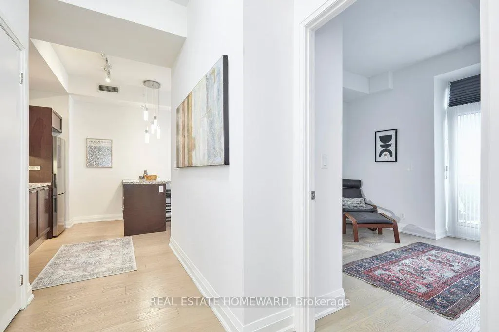 Photo 4 of Unit 201, 2 Bellefair Avenue, Toronto, The Beaches — HOMEH