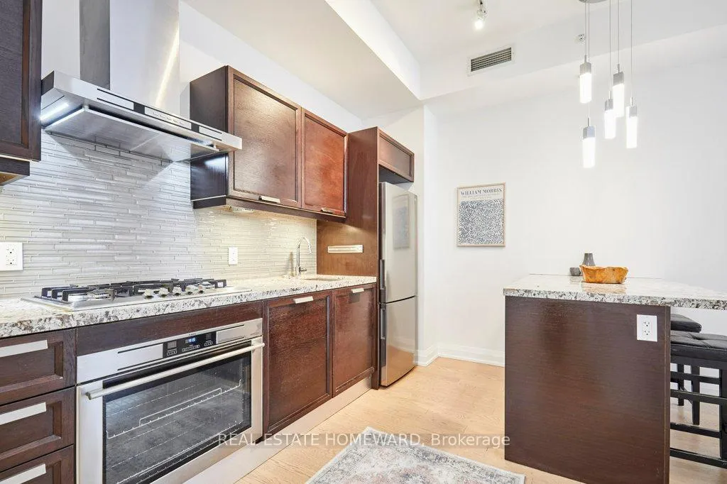 Photo 7 of Unit 201, 2 Bellefair Avenue, Toronto, The Beaches — HOMEH