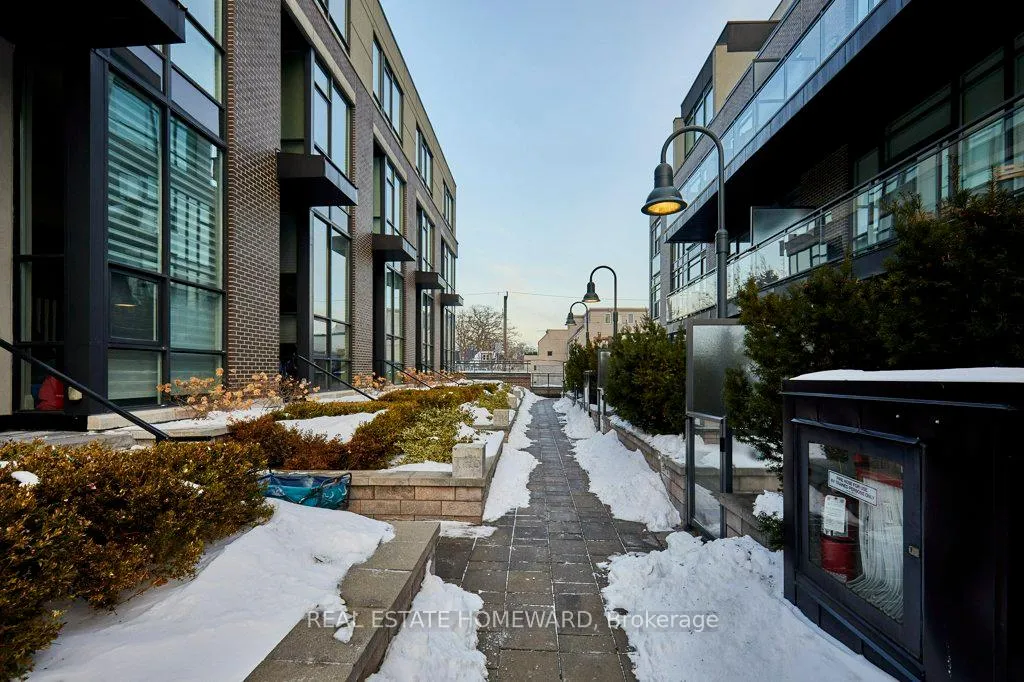 Photo 20 of Unit 201, 2 Bellefair Avenue, Toronto, The Beaches — HOMEH