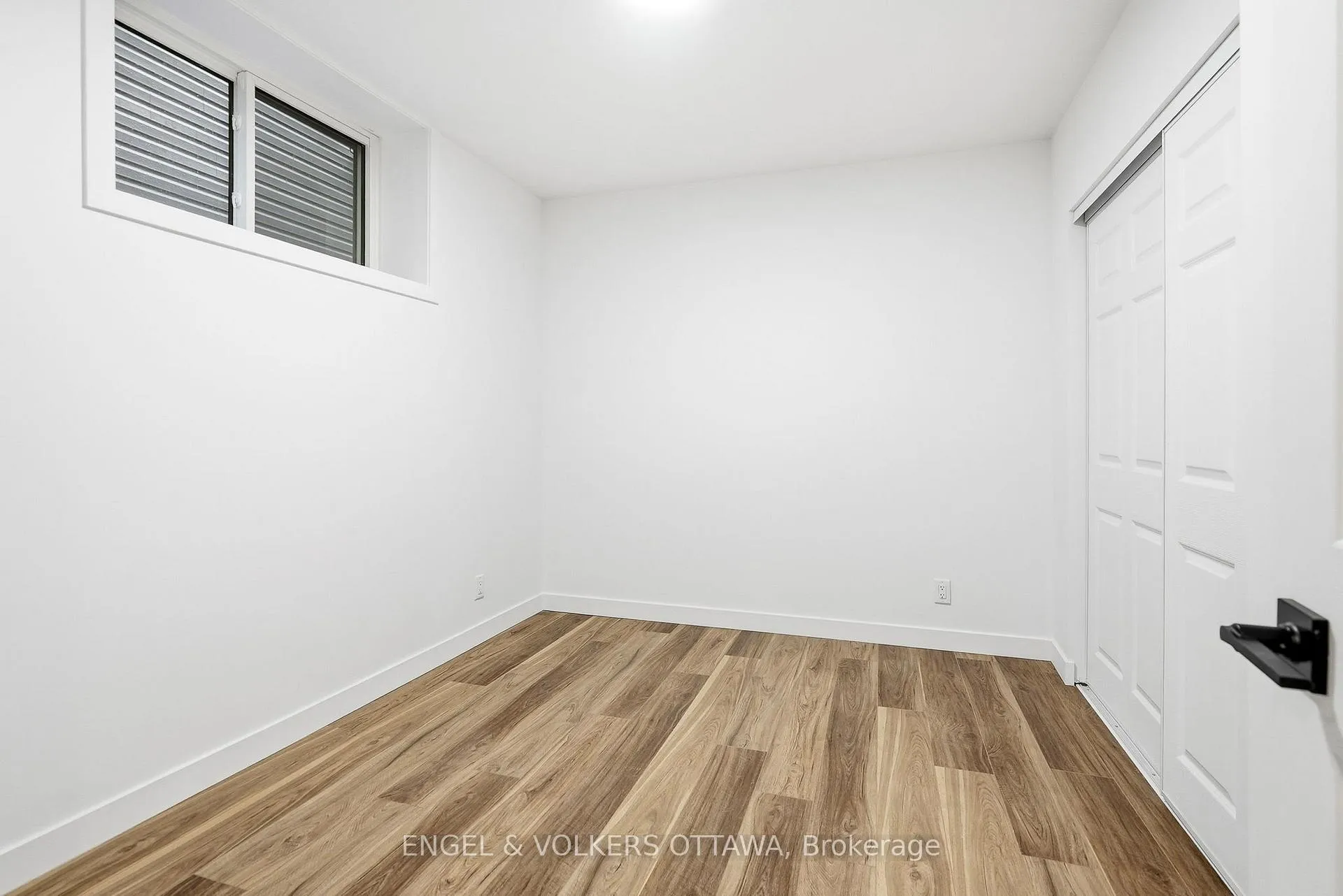 Photo 11 of Unit D, 322 Frontenac Street, Ottawa, Vanier — HOMEH