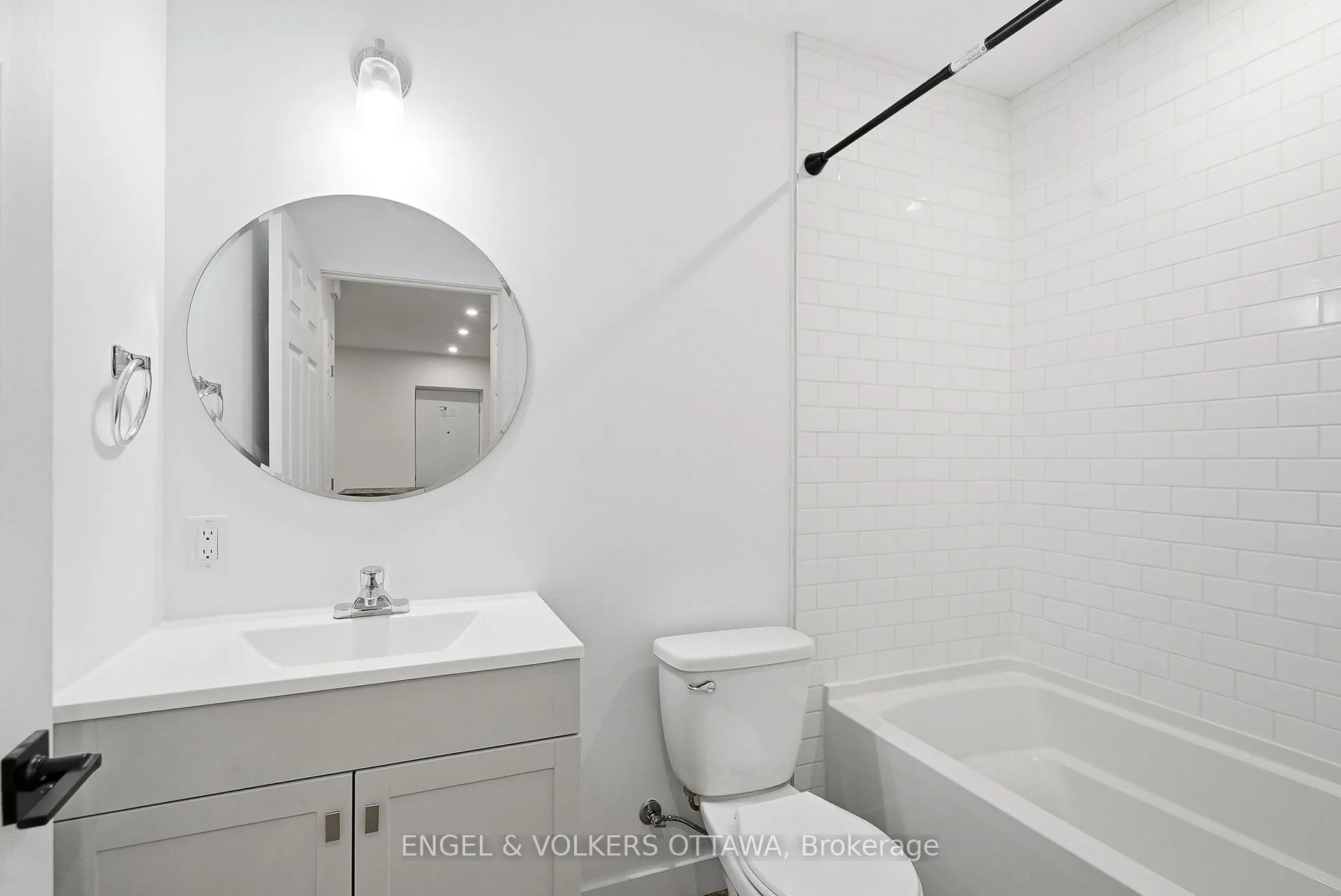 Photo 12 of Unit D, 322 Frontenac Street, Ottawa, Vanier — HOMEH