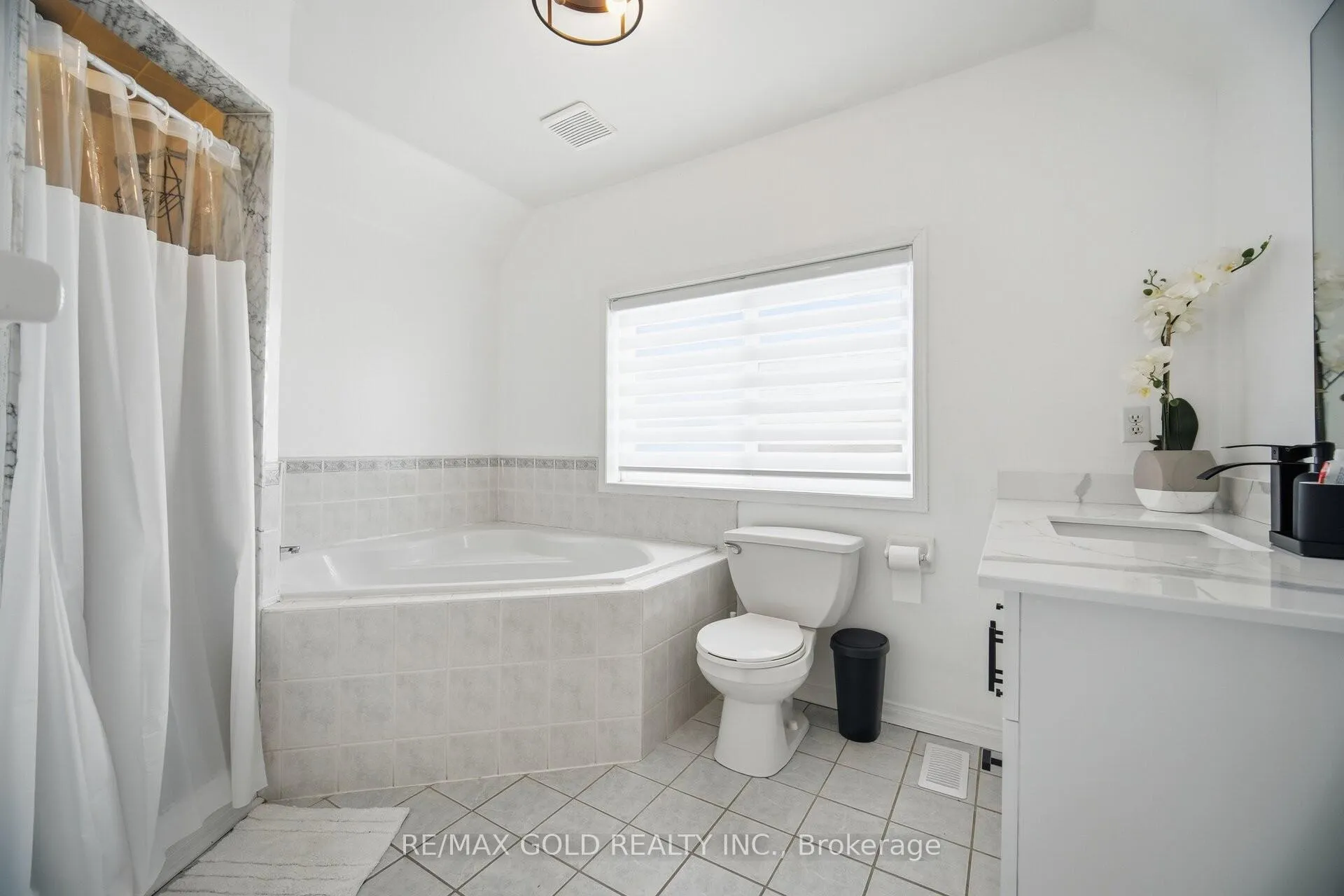 Photo 17 of Unit 101, 101 Spadina Road, Brampton, Brampton West — HOMEH