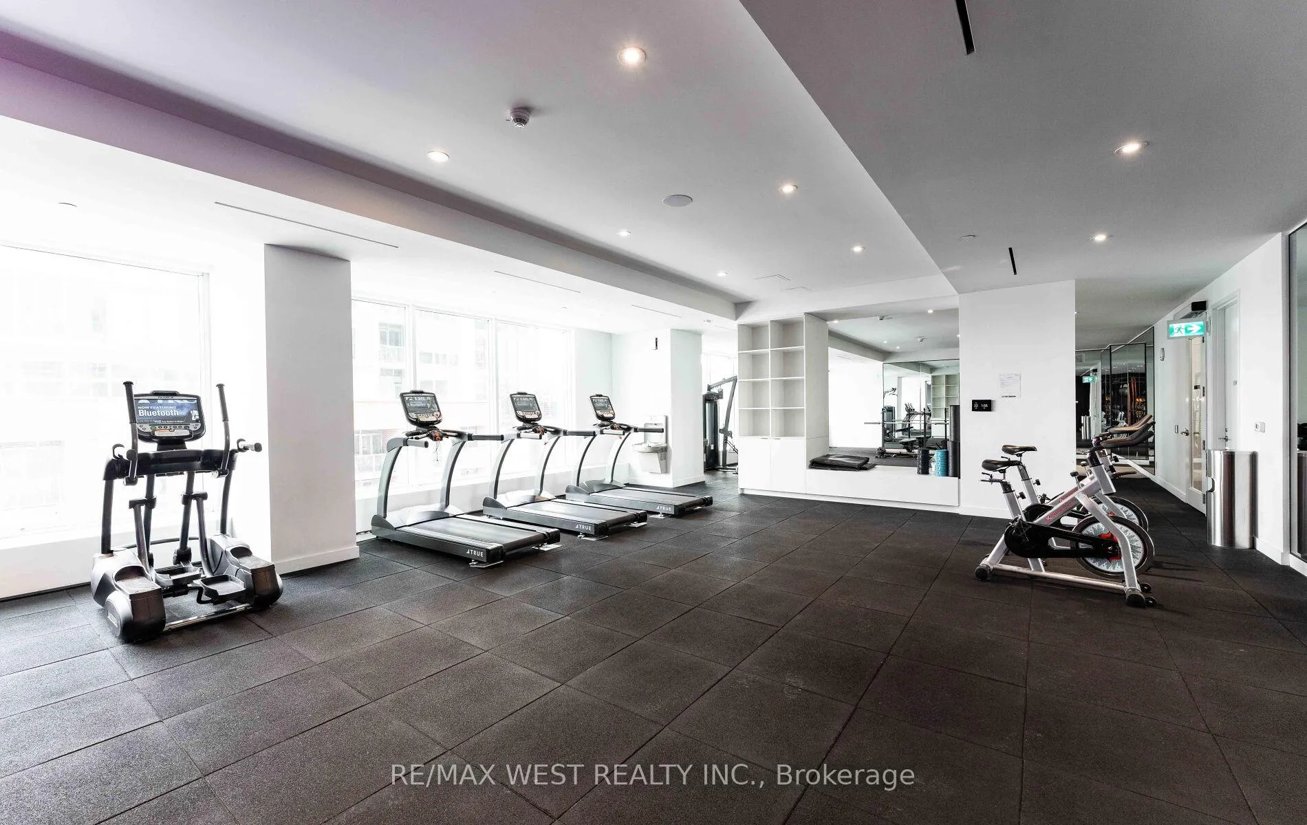 Photo 14 of Unit 712, 33 Helendale Avenue, Toronto, Yonge-Eglinton — HOMEH
