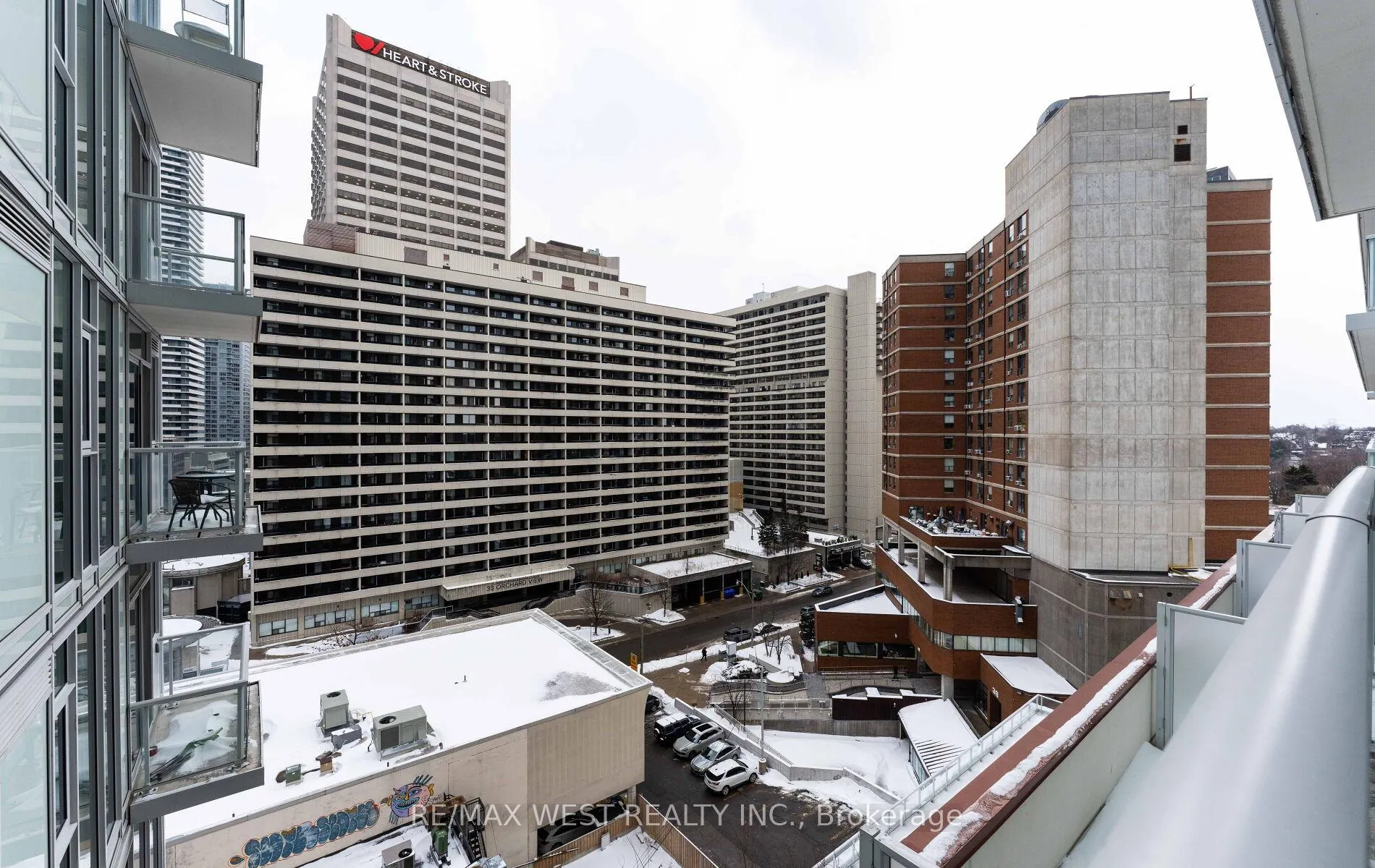 Photo 42 of Unit 712, 33 Helendale Avenue, Toronto, Yonge-Eglinton — HOMEH