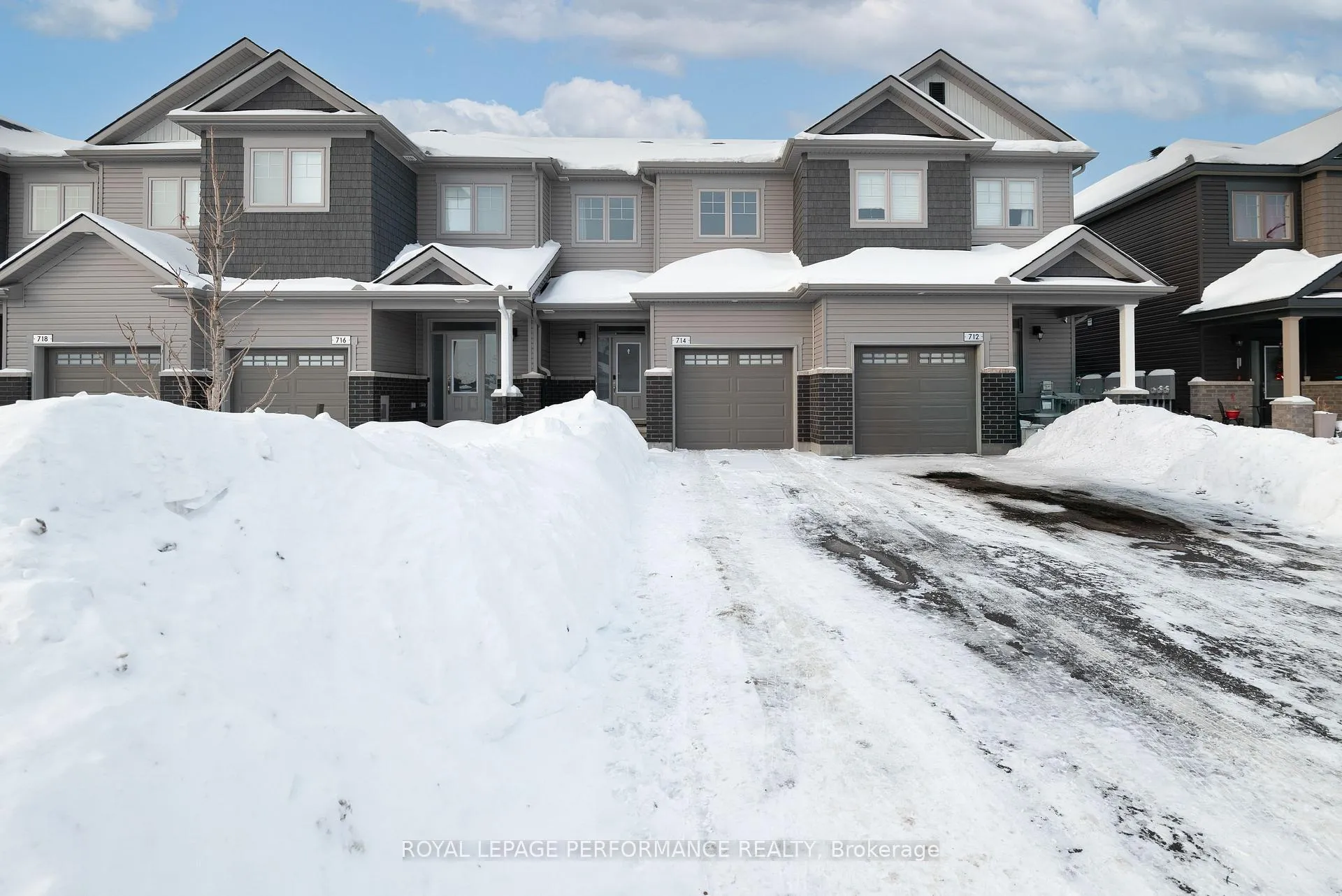 Photo 1 of 714 Petanque Crescent, Ottawa, Notting Hill/Summerside — HOMEH