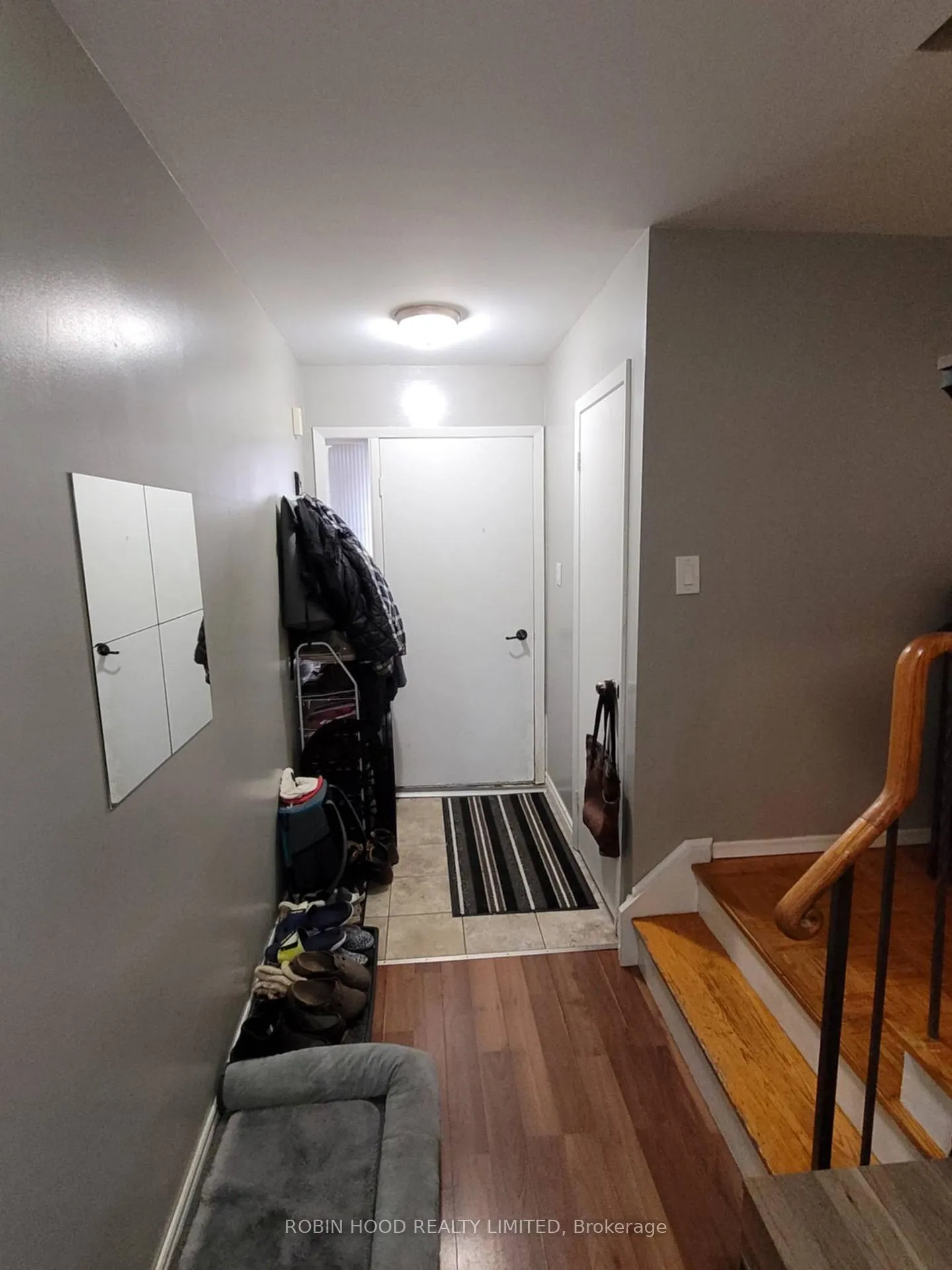 Photo 3 of Unit Unit 9, 2 Bernick Drive, Barrie, Grove East — HOMEH