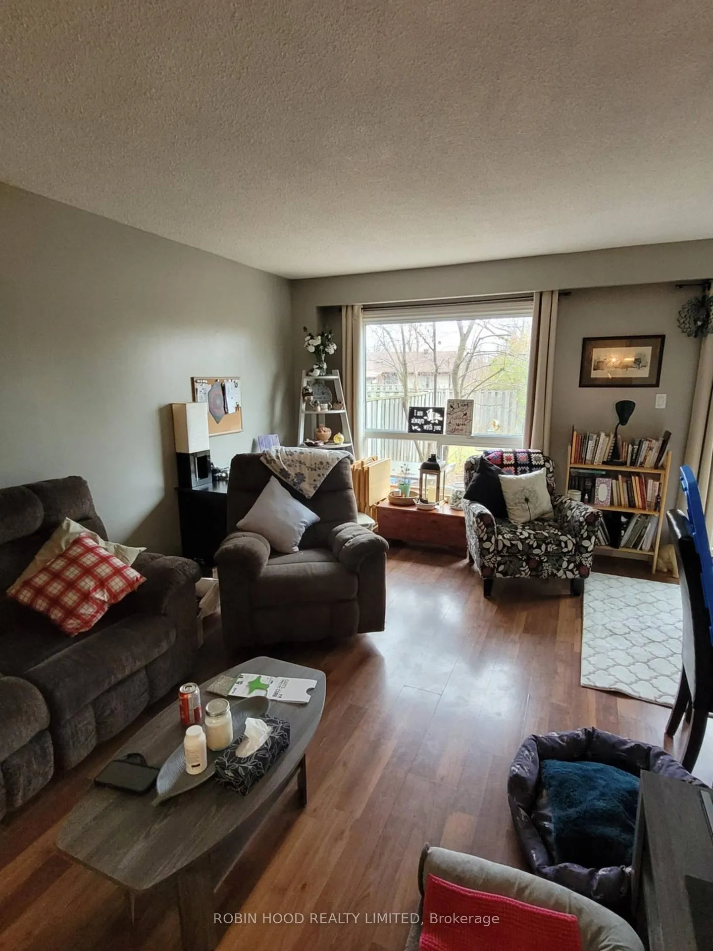 Photo 4 of Unit Unit 9, 2 Bernick Drive, Barrie, Grove East — HOMEH