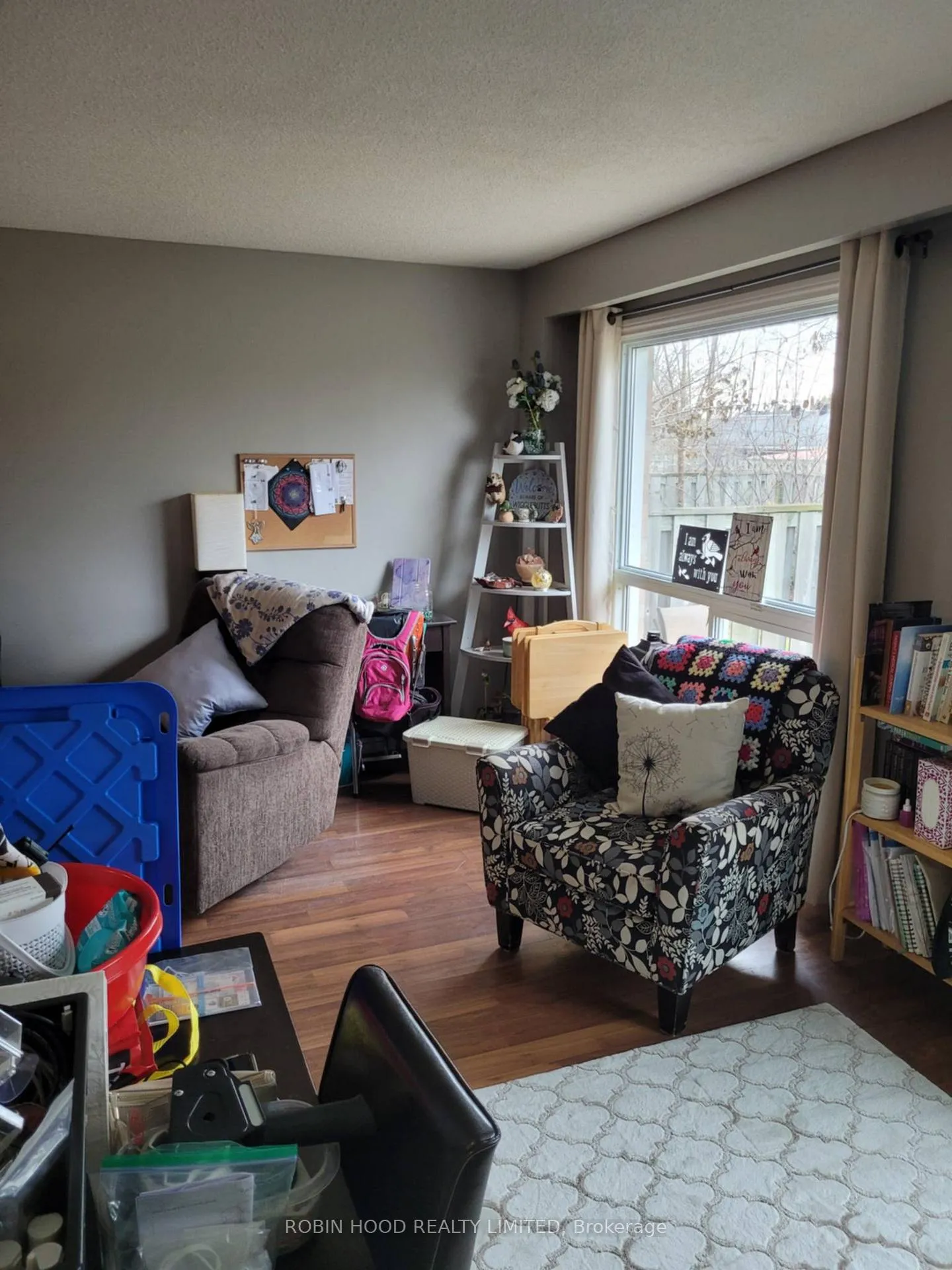 Photo 6 of Unit Unit 9, 2 Bernick Drive, Barrie, Grove East — HOMEH