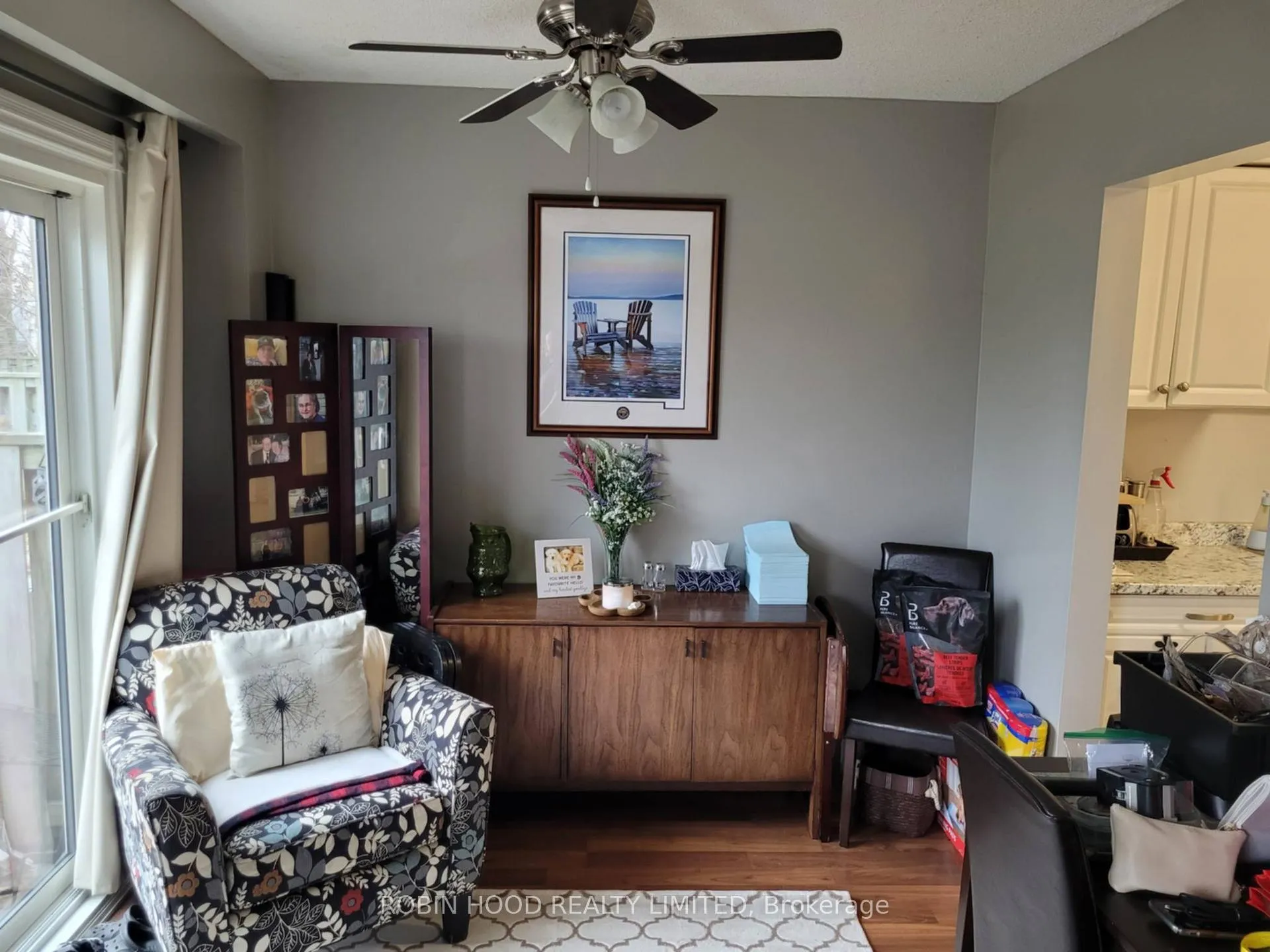 Photo 7 of Unit Unit 9, 2 Bernick Drive, Barrie, Grove East — HOMEH