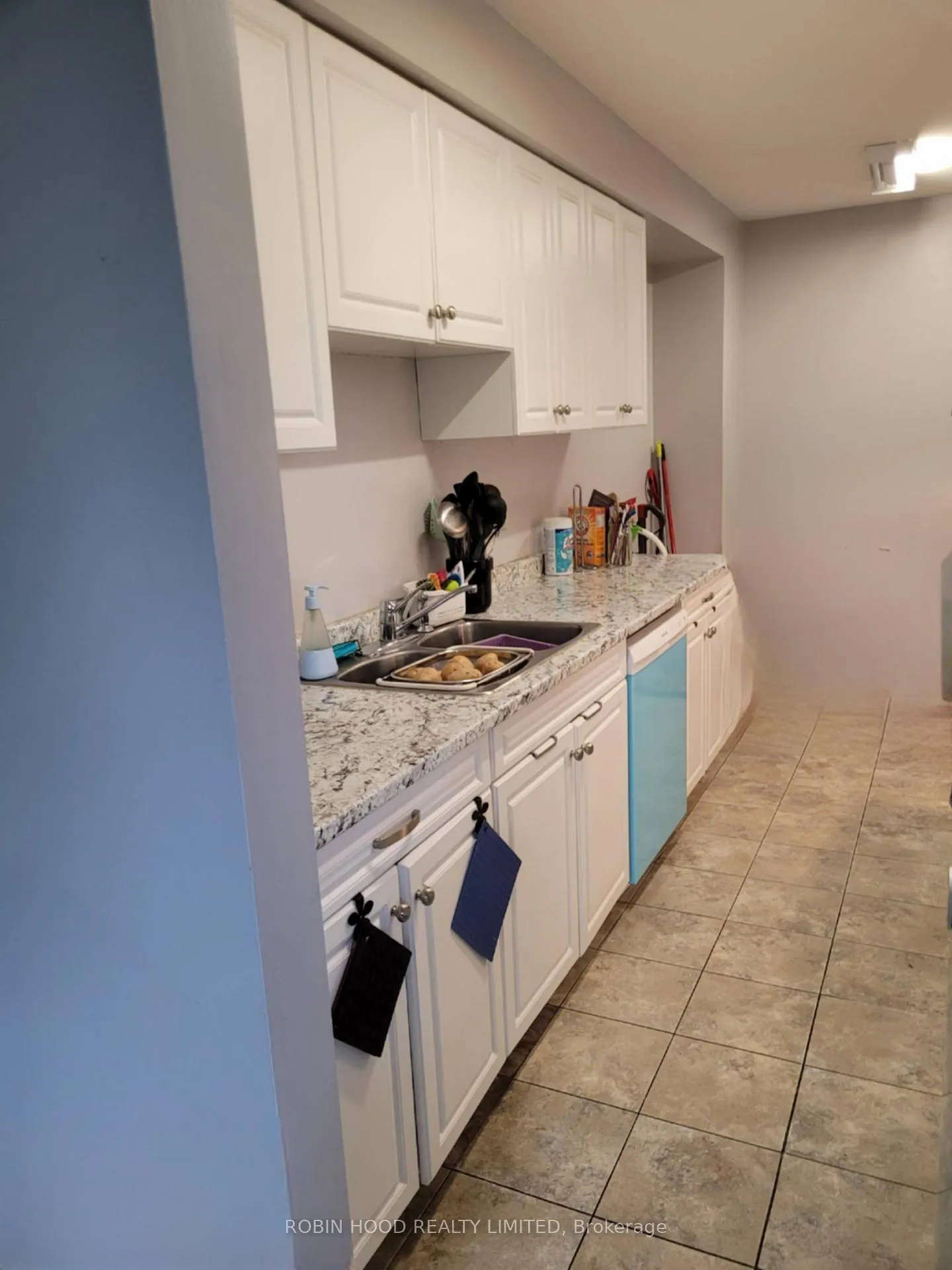 Photo 9 of Unit Unit 9, 2 Bernick Drive, Barrie, Grove East — HOMEH