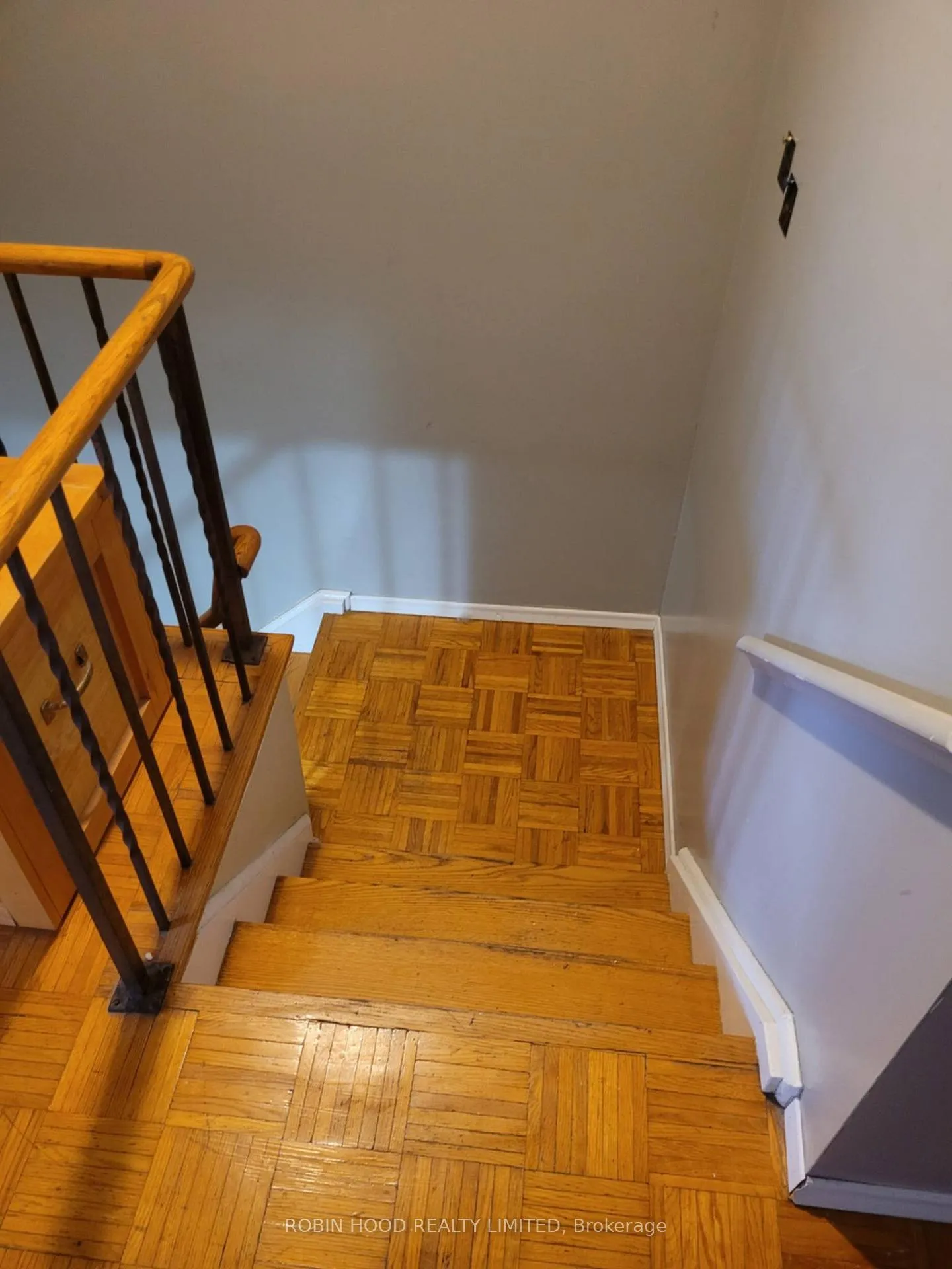 Photo 12 of Unit Unit 9, 2 Bernick Drive, Barrie, Grove East — HOMEH
