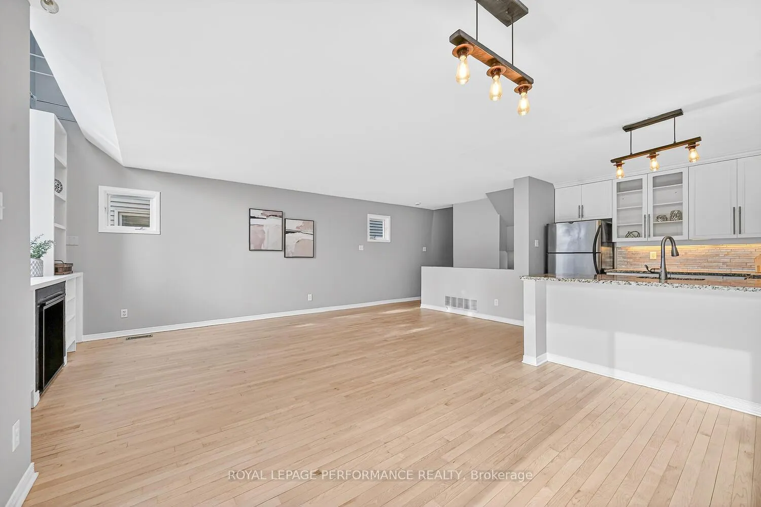 Photo 13 of Unit A, 241 Sunnyside Avenue, Ottawa, Old Ottawa South — HOMEH