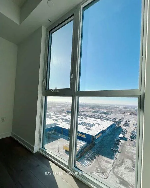 Photo 10 of Unit 1709, 10 Honeycrisp Crescent, Vaughan, Vaughan Corporate Centre — HOMEH