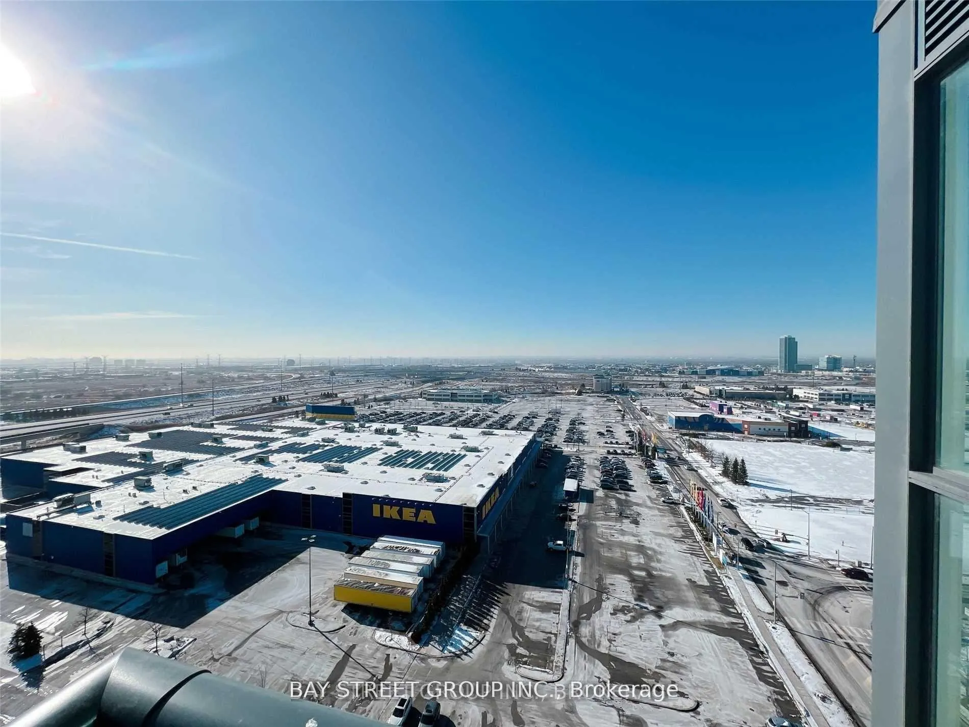 Photo 15 of Unit 1709, 10 Honeycrisp Crescent, Vaughan, Vaughan Corporate Centre — HOMEH