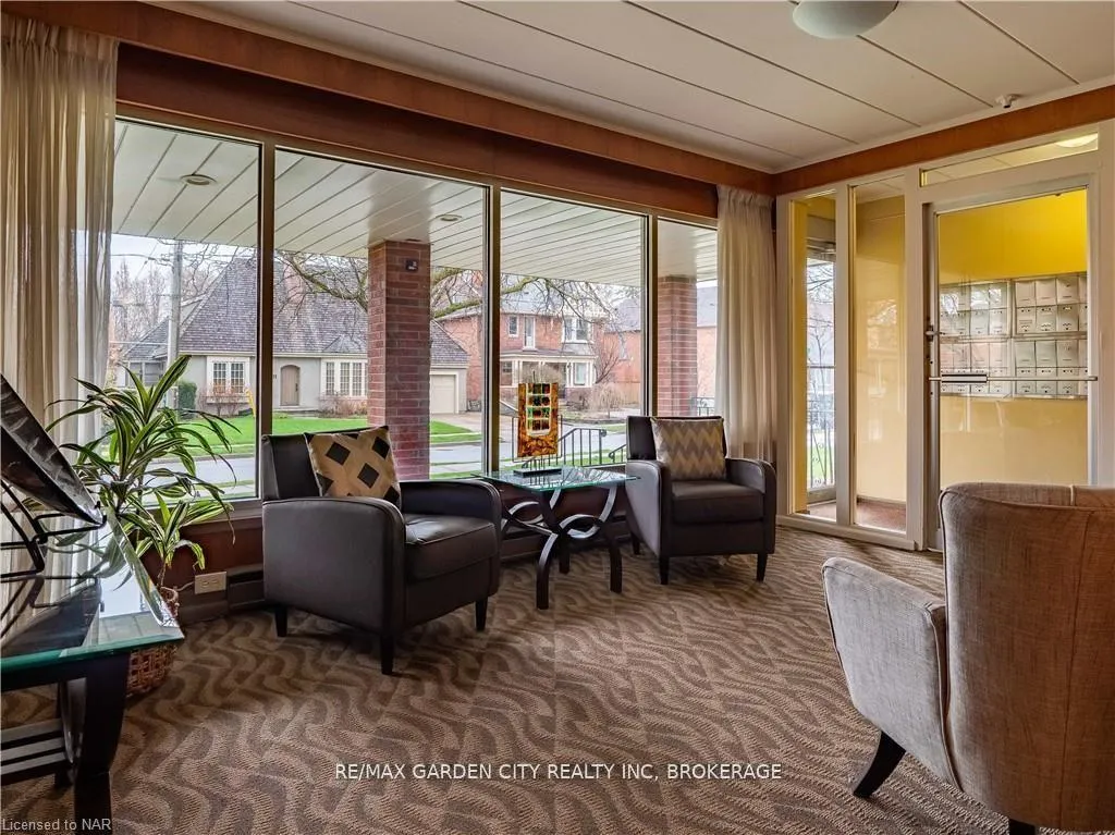 Photo 5 of Unit 103, 14 Norris Place, St. Catharines, Downtown — HOMEH