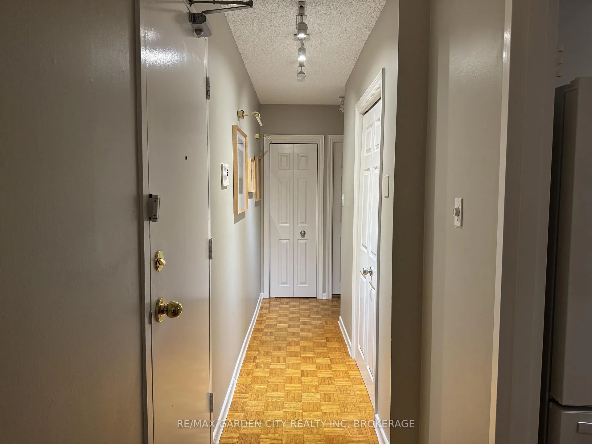Photo 7 of Unit 103, 14 Norris Place, St. Catharines, Downtown — HOMEH