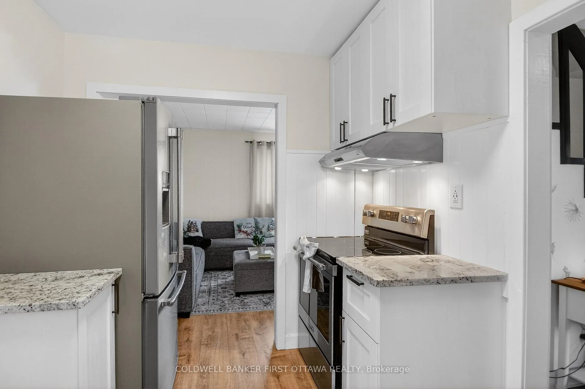 Photo 10 of 8712 Bank Street, Ottawa, Vernon — HOMEH
