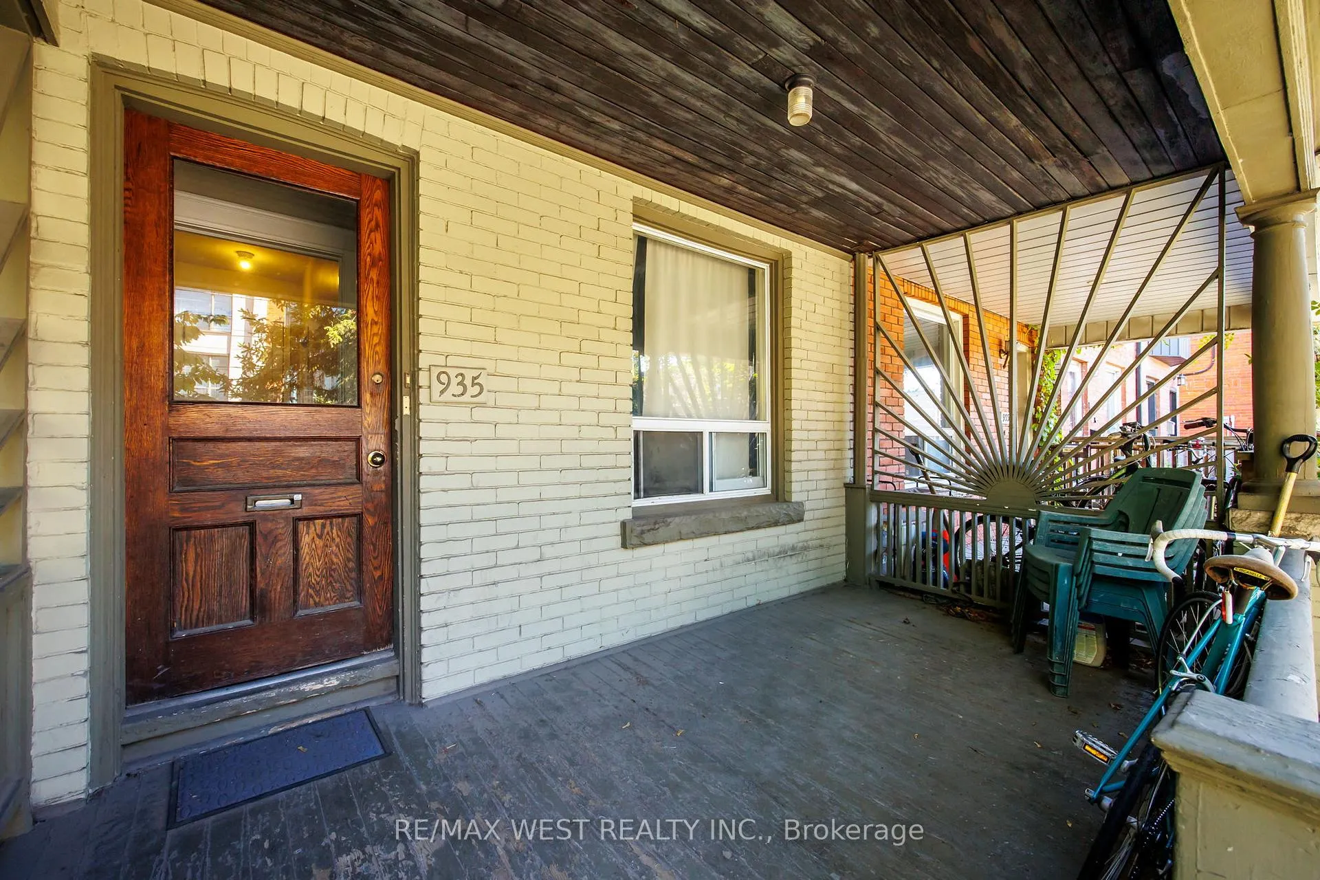 Photo 3 of 935 Bathurst Street, Toronto, The Annex — HOMEH
