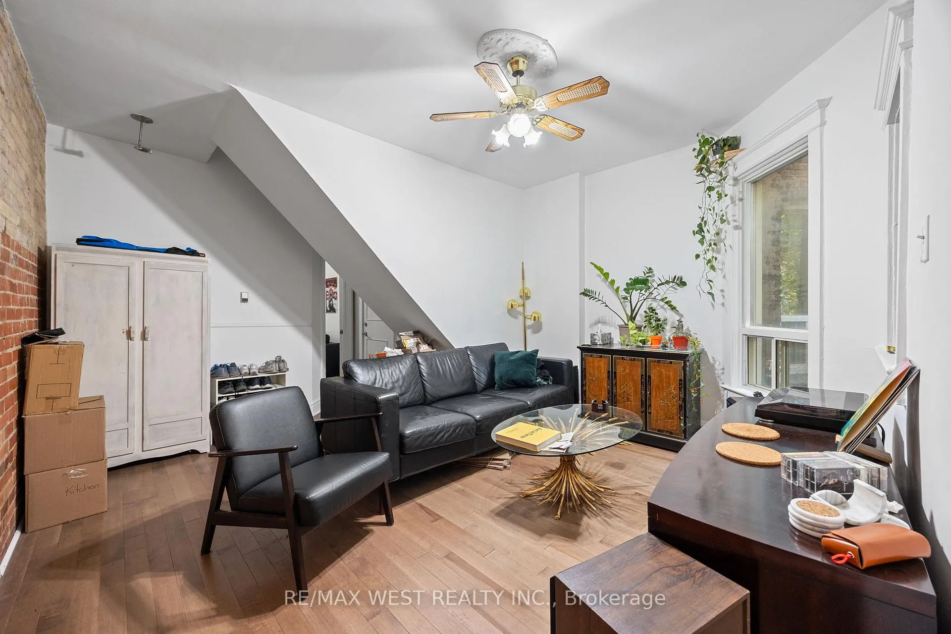 Photo 8 of 935 Bathurst Street, Toronto, The Annex — HOMEH
