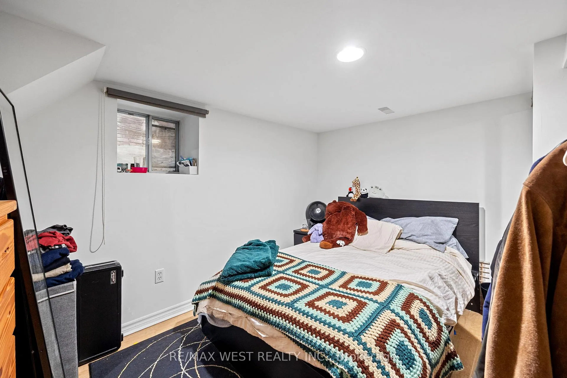 Photo 16 of 935 Bathurst Street, Toronto, The Annex — HOMEH
