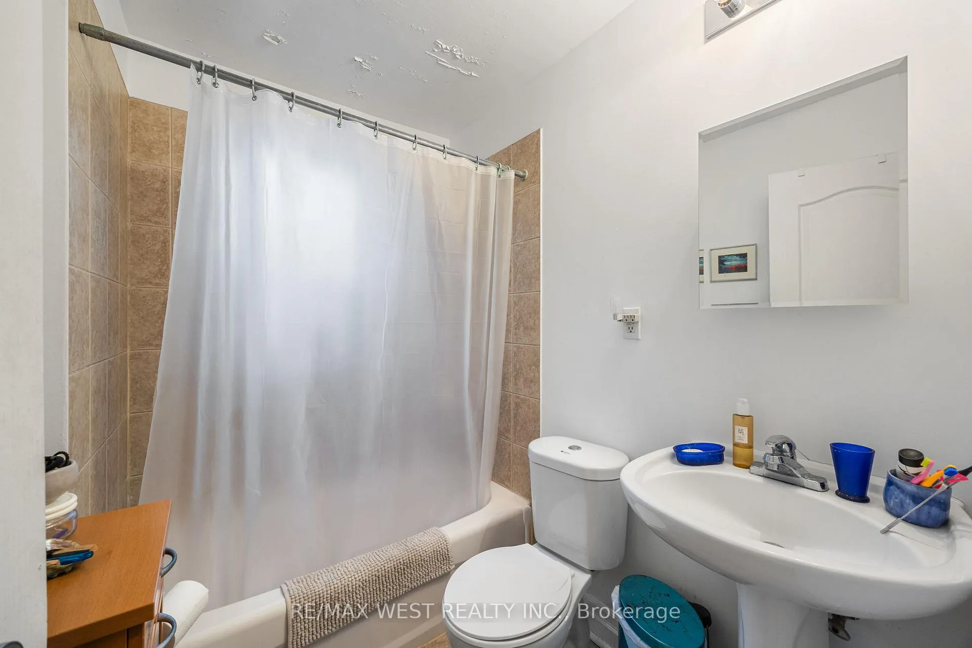 Photo 29 of 935 Bathurst Street, Toronto, The Annex — HOMEH