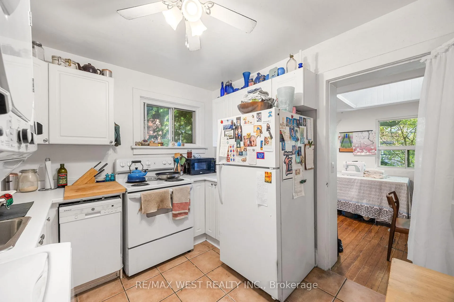 Photo 30 of 935 Bathurst Street, Toronto, The Annex — HOMEH